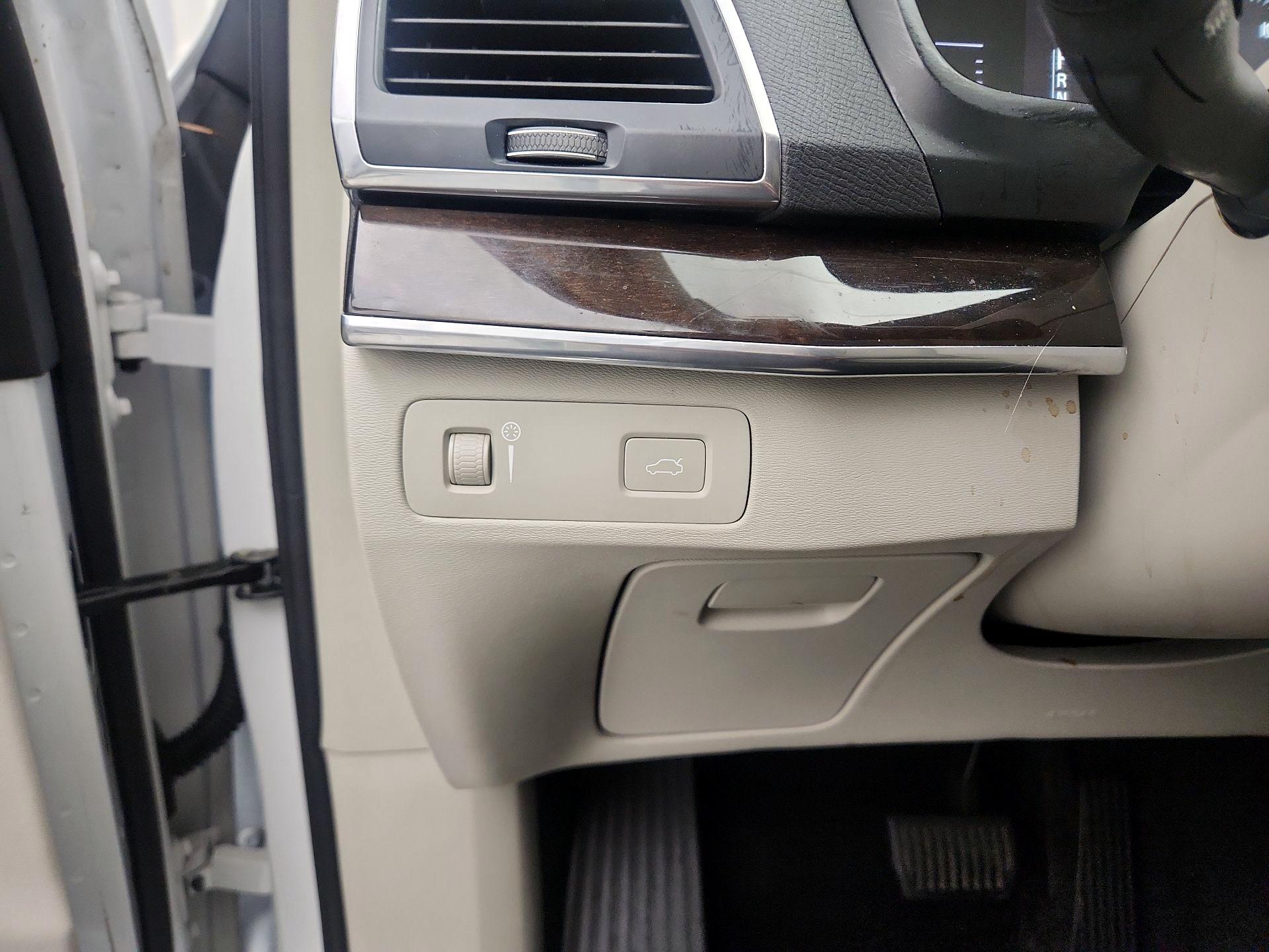 Thumbnail: 2019 Volvo XC90 - 13