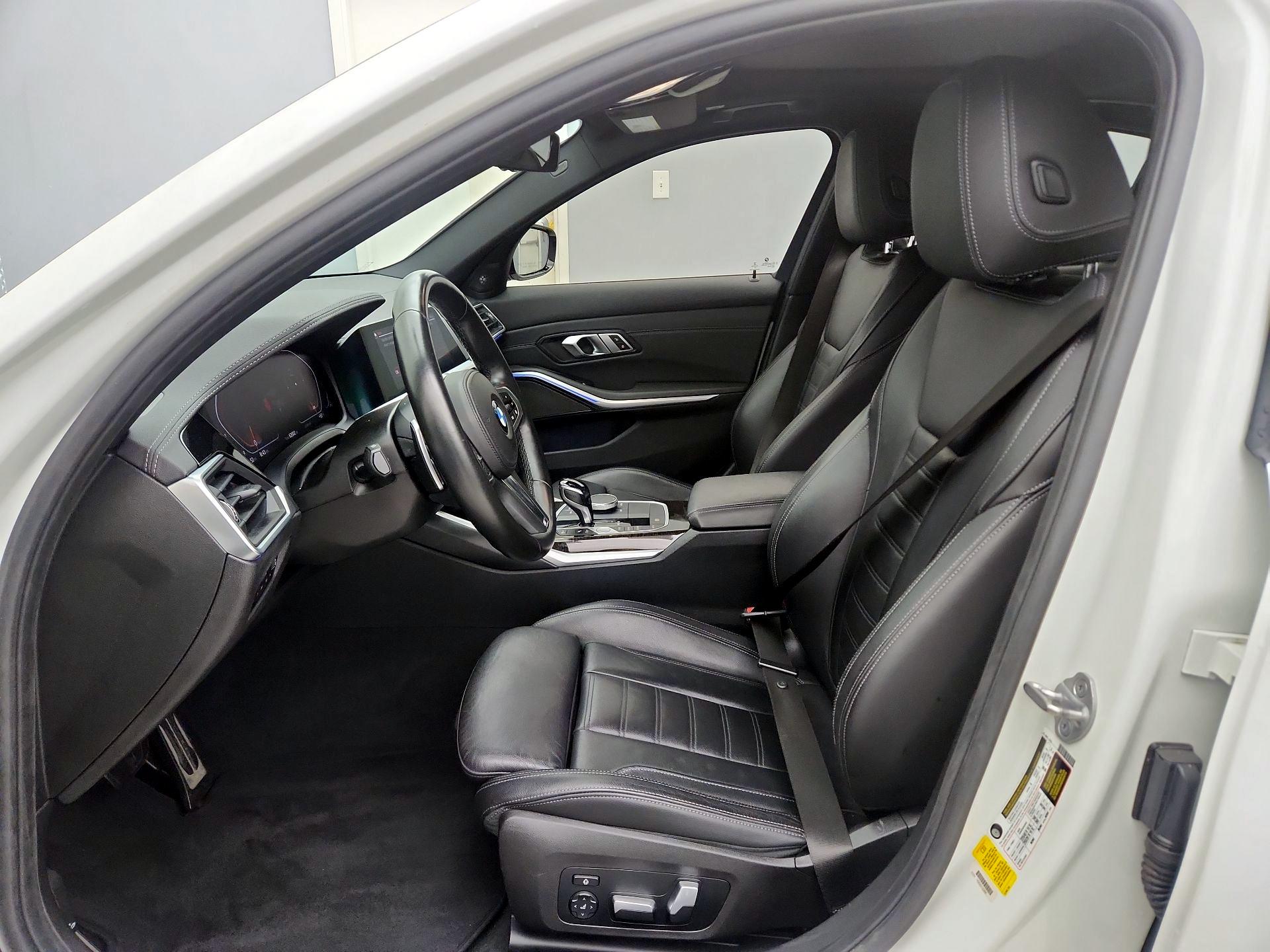 Thumbnail: 2020 BMW 3 Series - 11