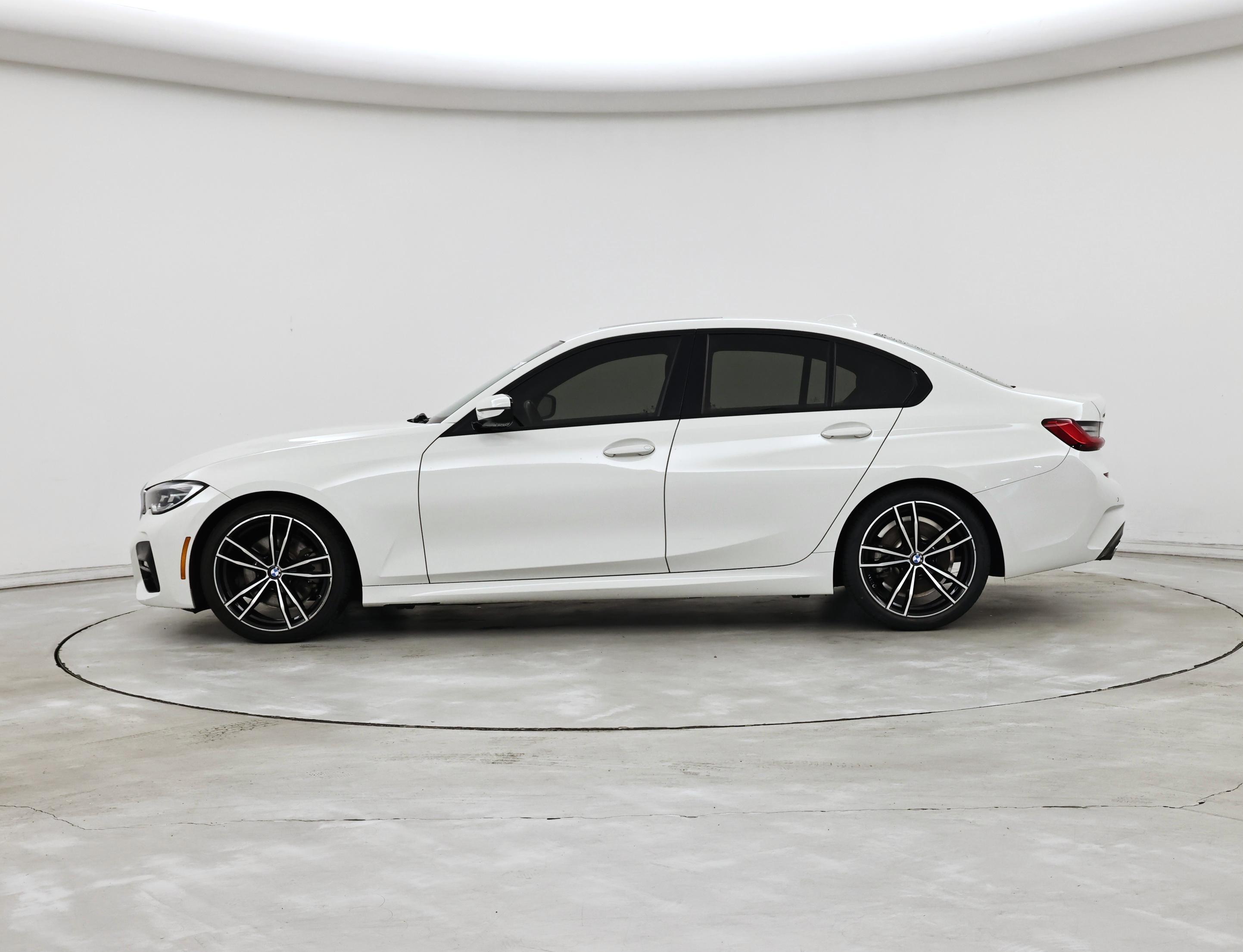 Thumbnail: 2020 BMW 3 Series - 3