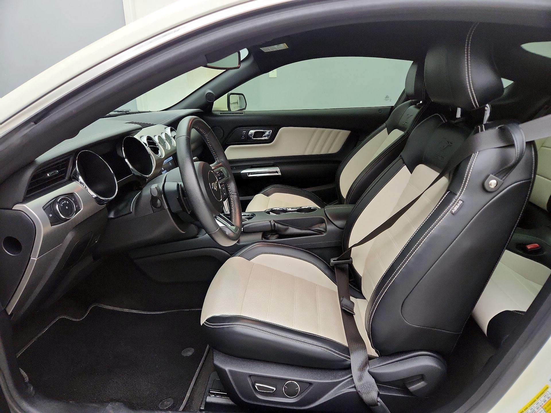 Thumbnail: 2015 Ford Mustang - 11