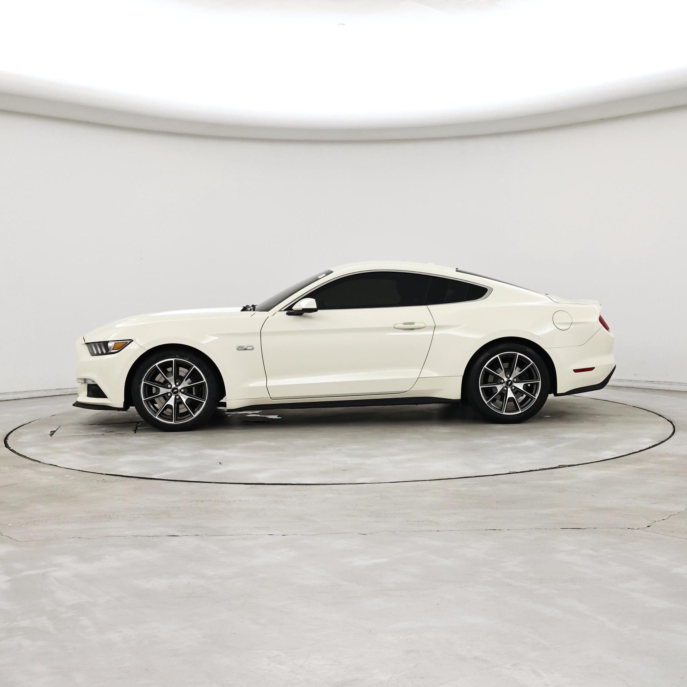 Thumbnail: 2015 Ford Mustang - 3