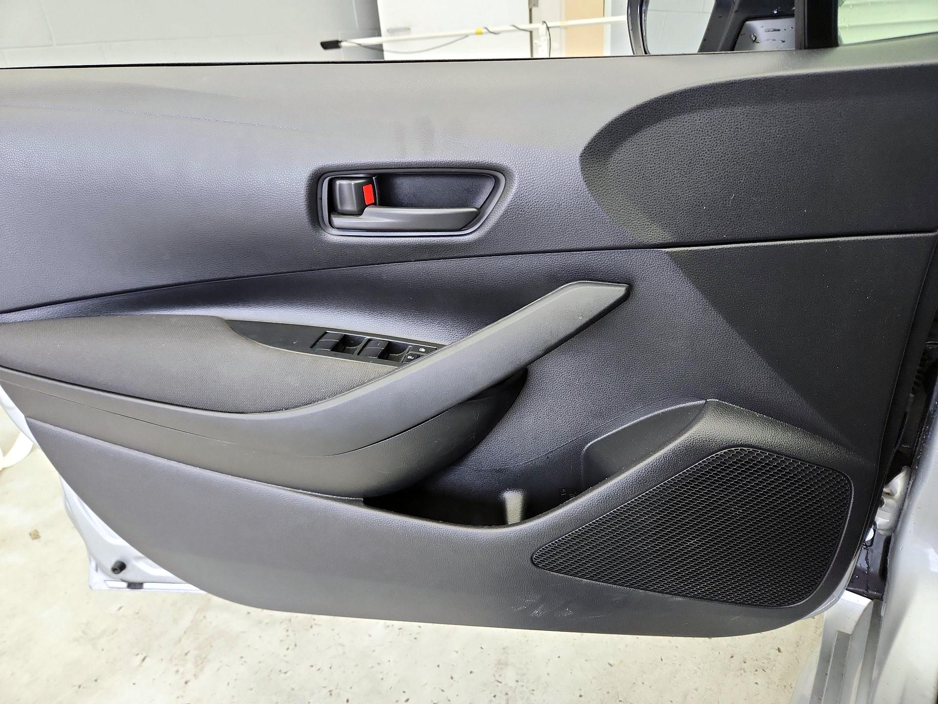 Thumbnail: 2025 Toyota Corolla - 12