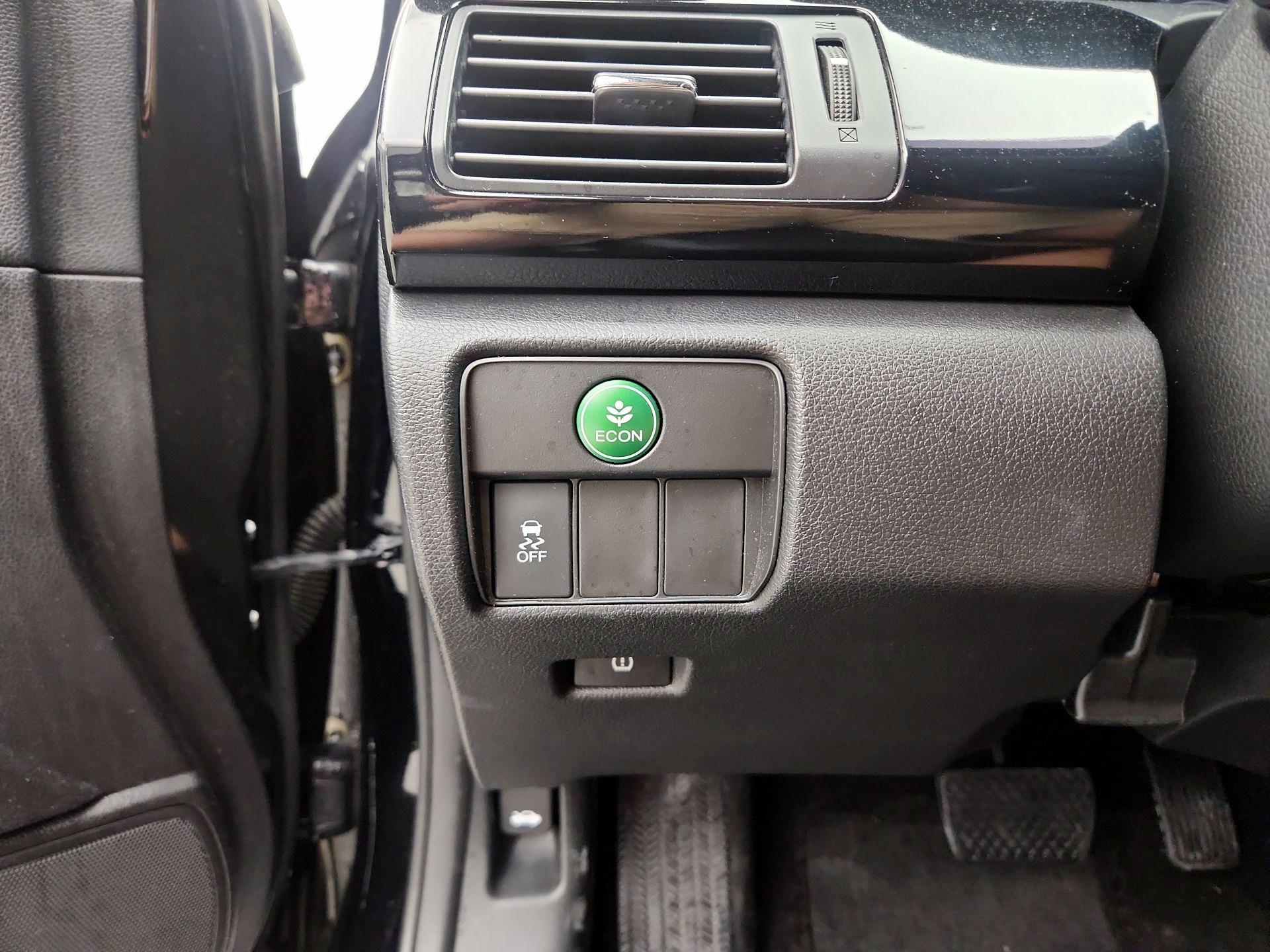 Thumbnail: 2017 Honda Accord - 13