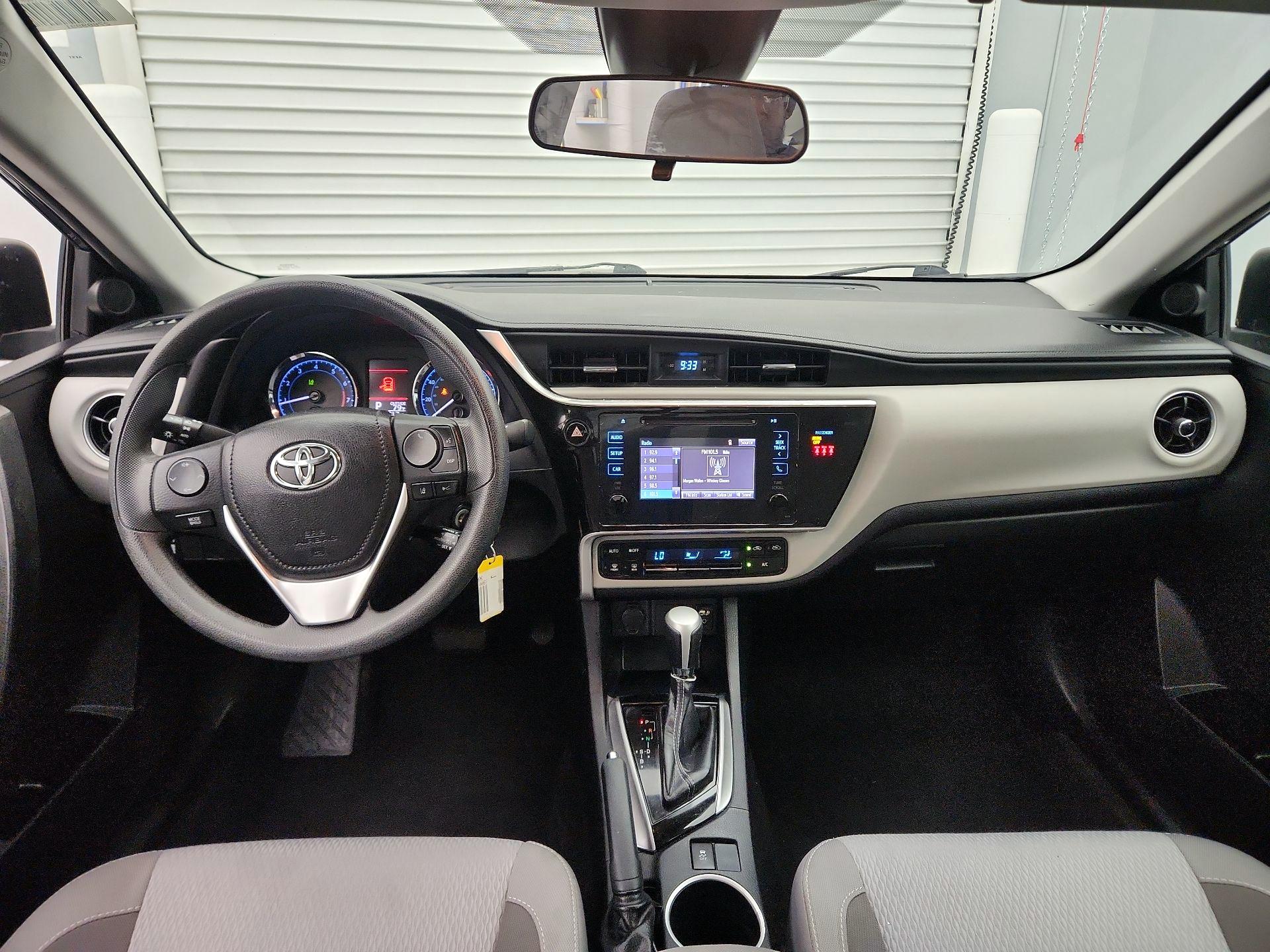 Thumbnail: 2018 Toyota Corolla - 9