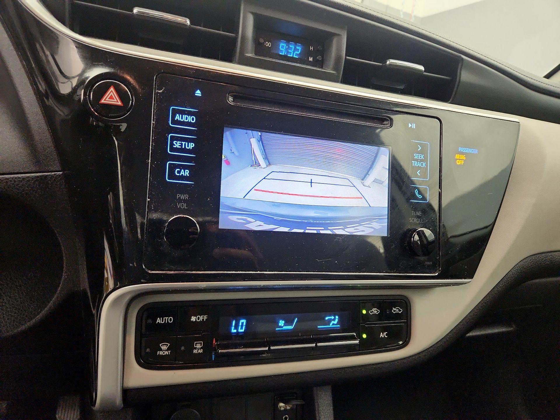 Thumbnail: 2018 Toyota Corolla - 14