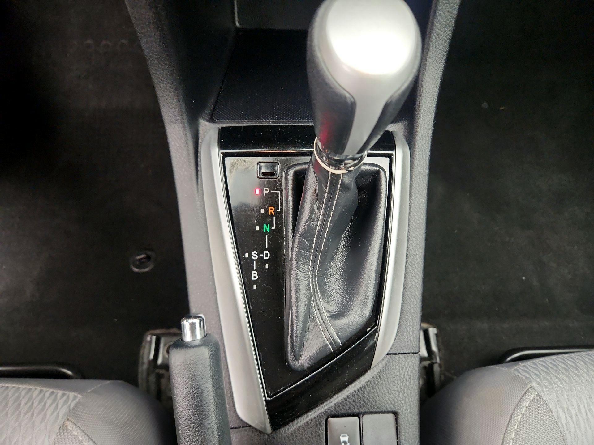 Thumbnail: 2018 Toyota Corolla - 17