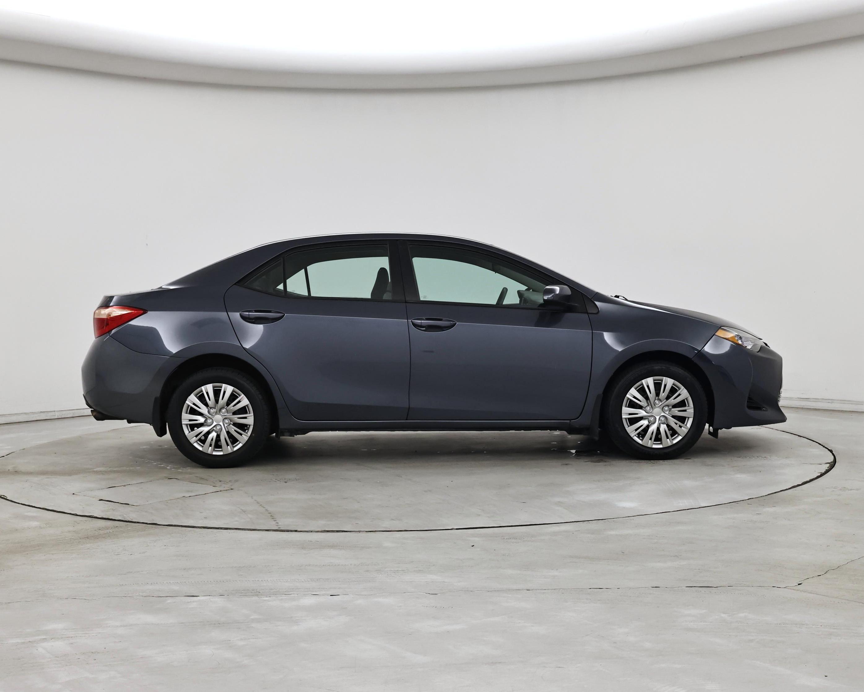 Thumbnail: 2018 Toyota Corolla - 7