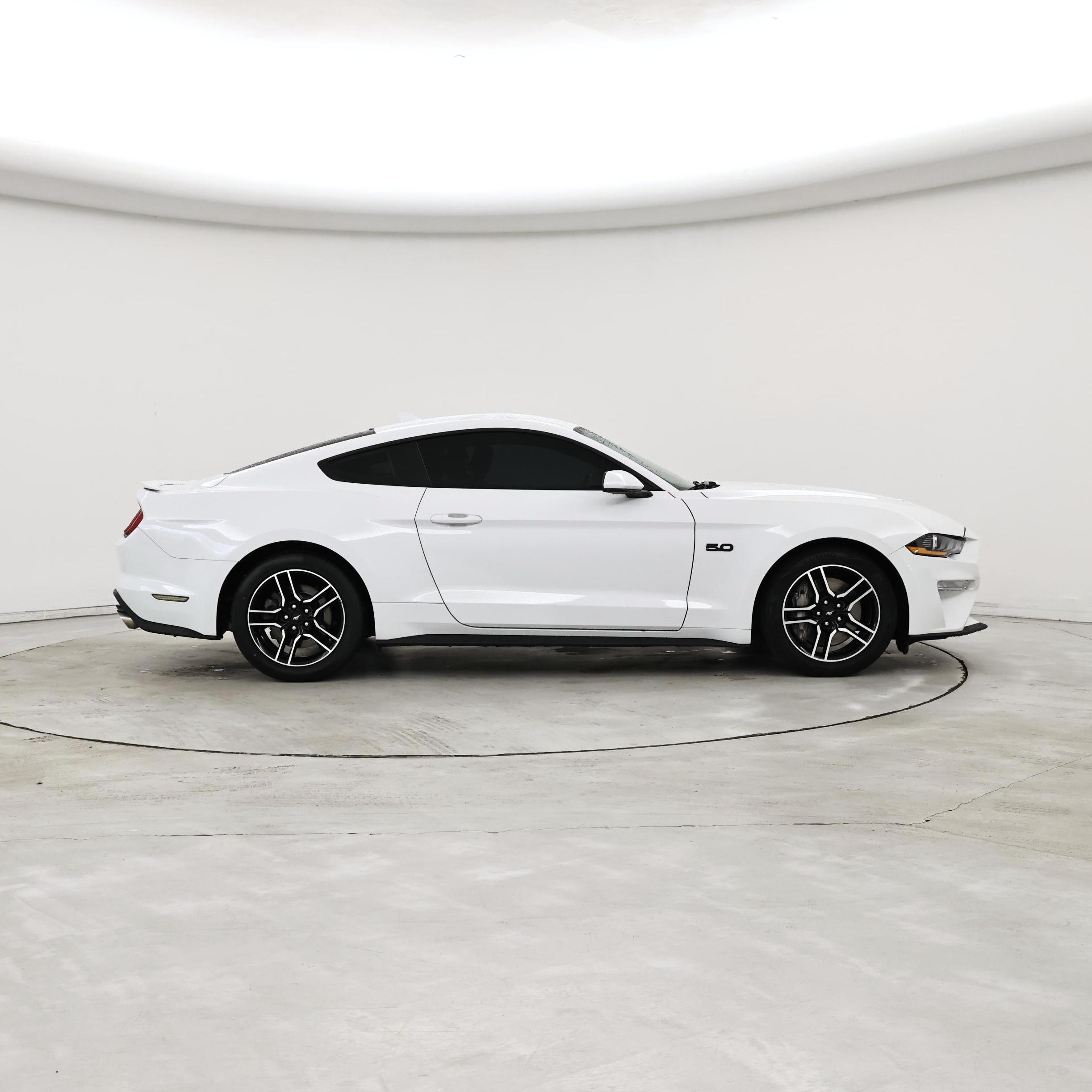 Thumbnail: 2021 Ford Mustang - 7