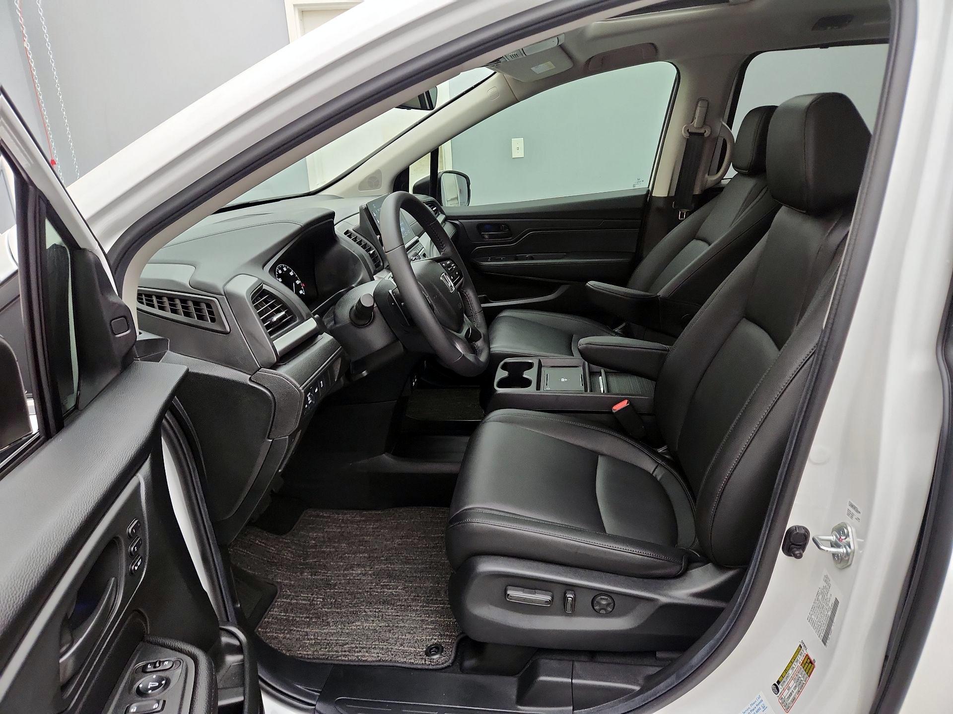 Thumbnail: 2025 Honda Odyssey - 11