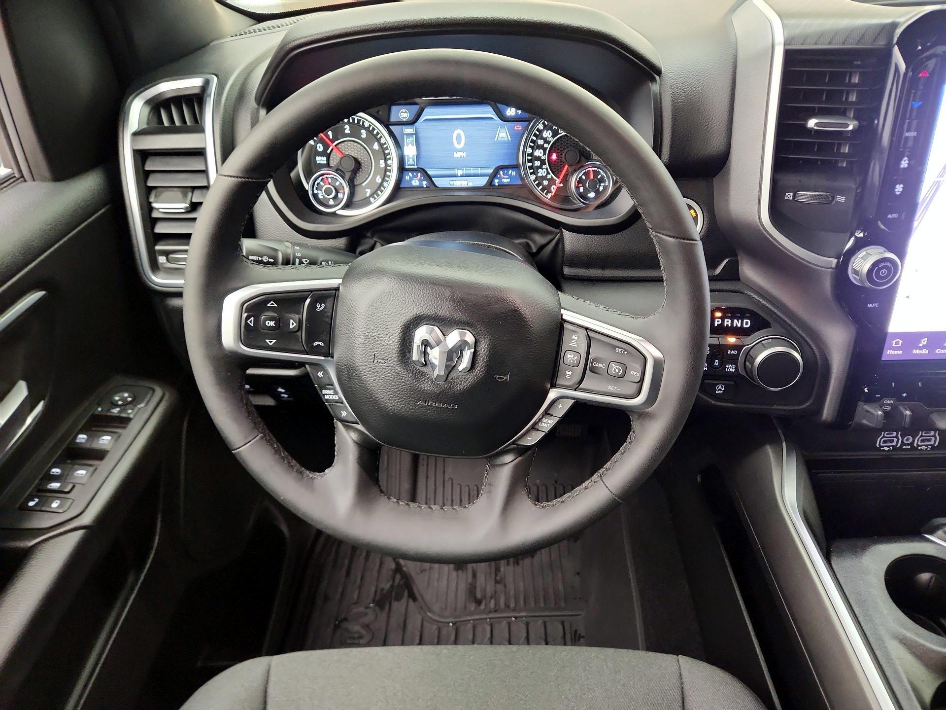 Thumbnail: 2025 RAM 1500 - 10