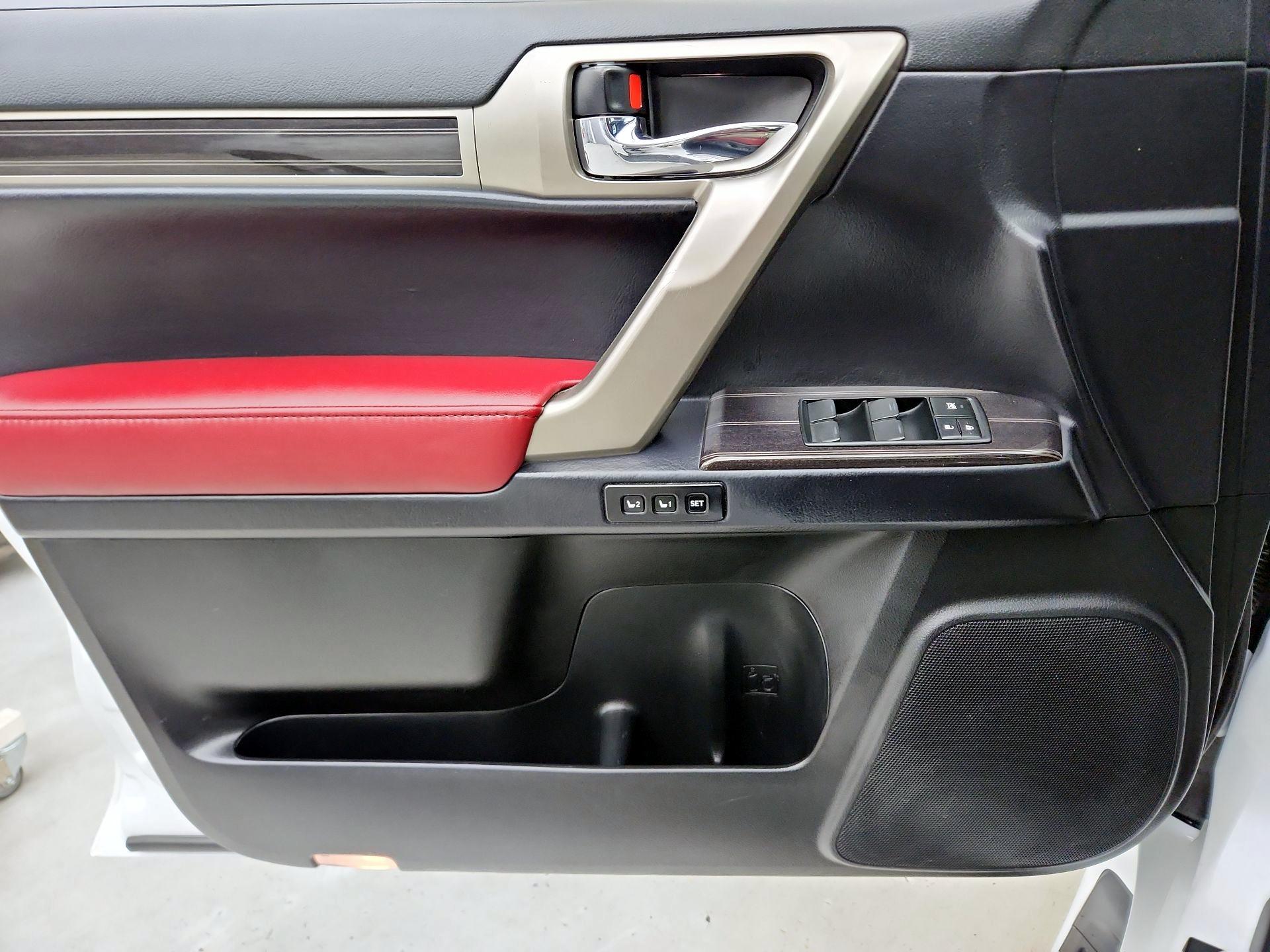 Thumbnail: 2021 Lexus GX - 12