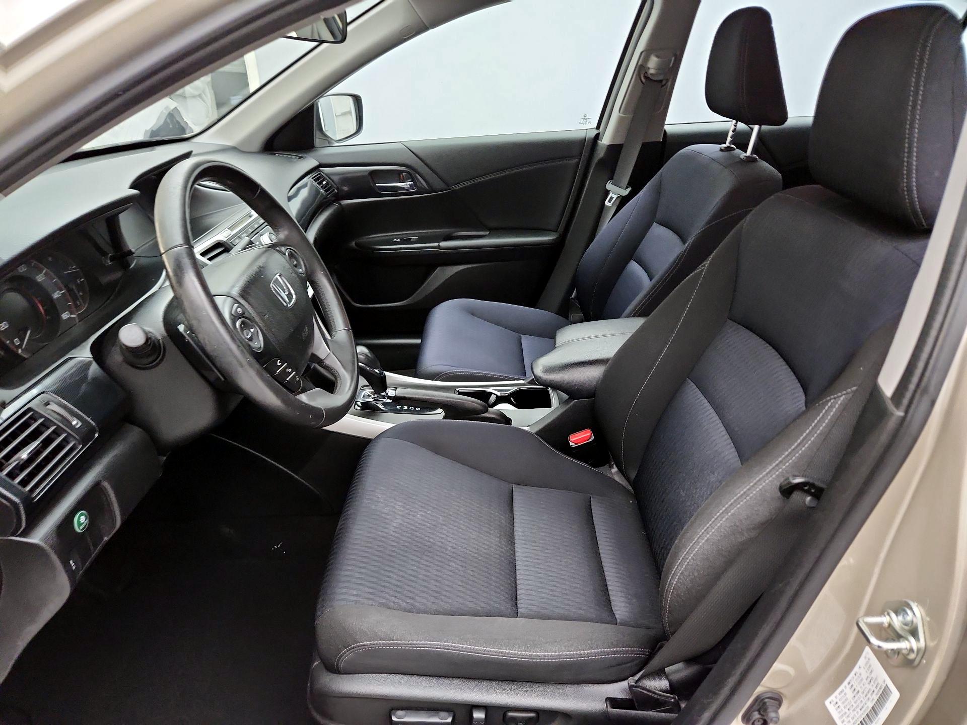 Thumbnail: 2015 Honda Accord - 11