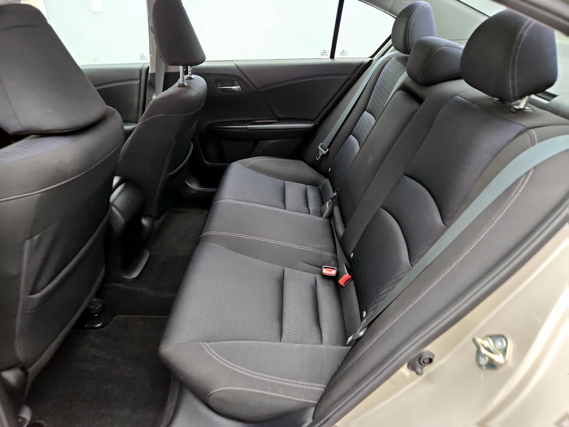 Thumbnail: 2015 Honda Accord - 19