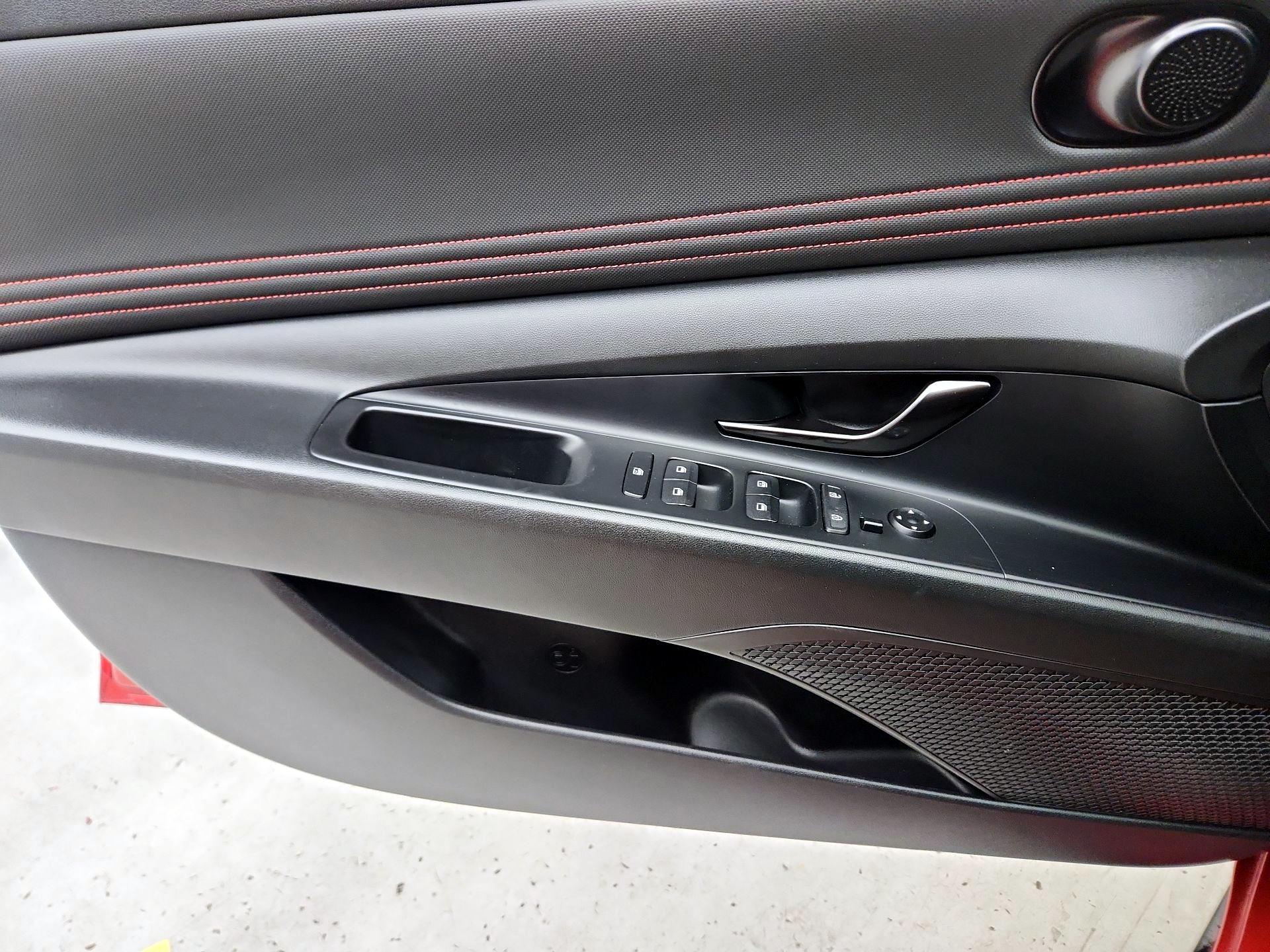 Thumbnail: 2021 Hyundai Elantra - 12