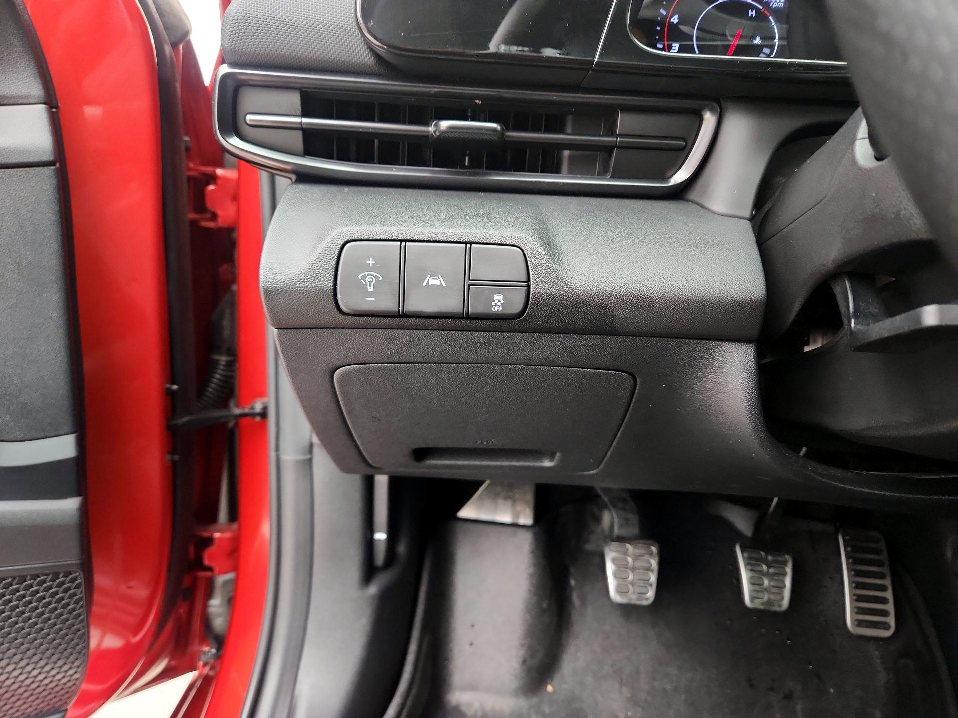 Thumbnail: 2021 Hyundai Elantra - 13