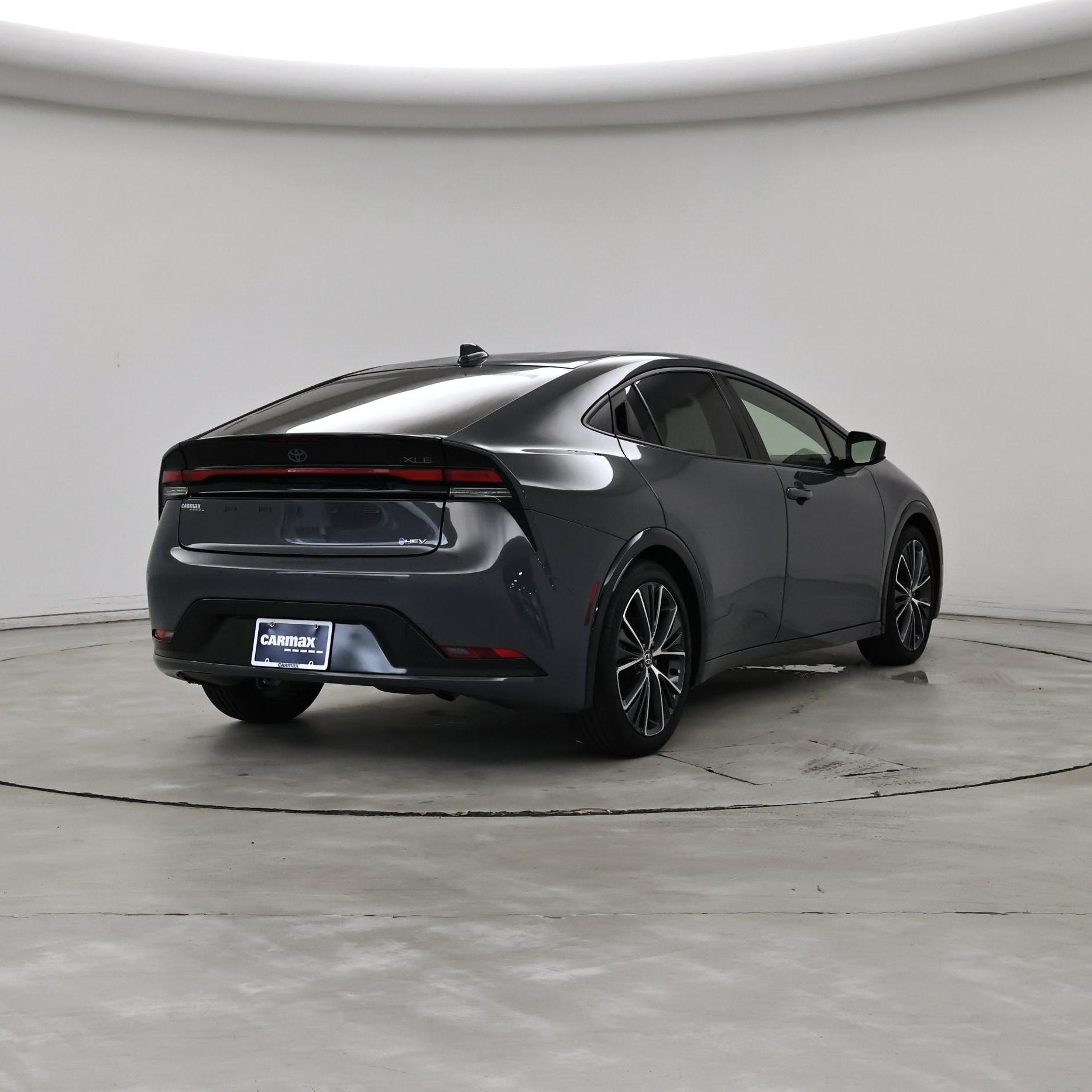 Thumbnail: 2023 Toyota Prius - 8