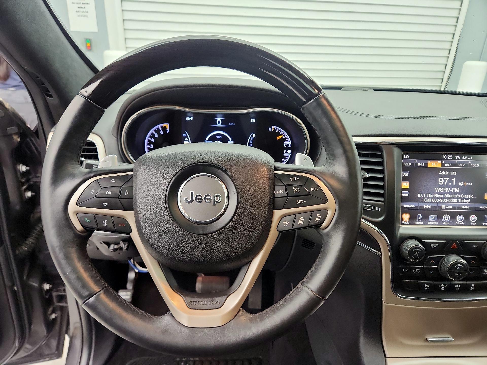 Thumbnail: 2015 Jeep Grand Cherokee - 10