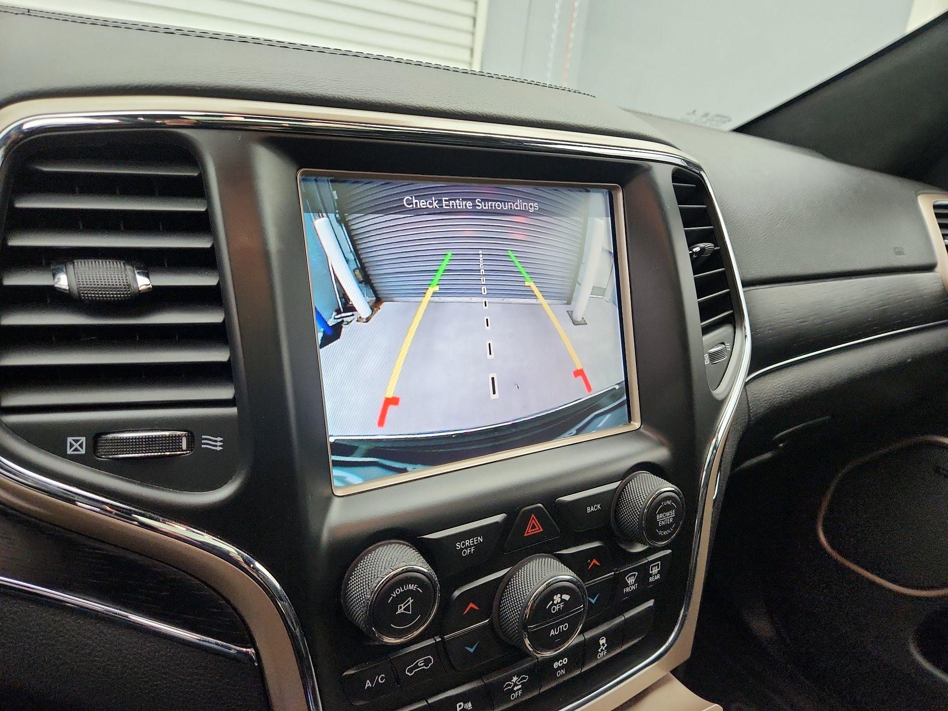 Thumbnail: 2015 Jeep Grand Cherokee - 15