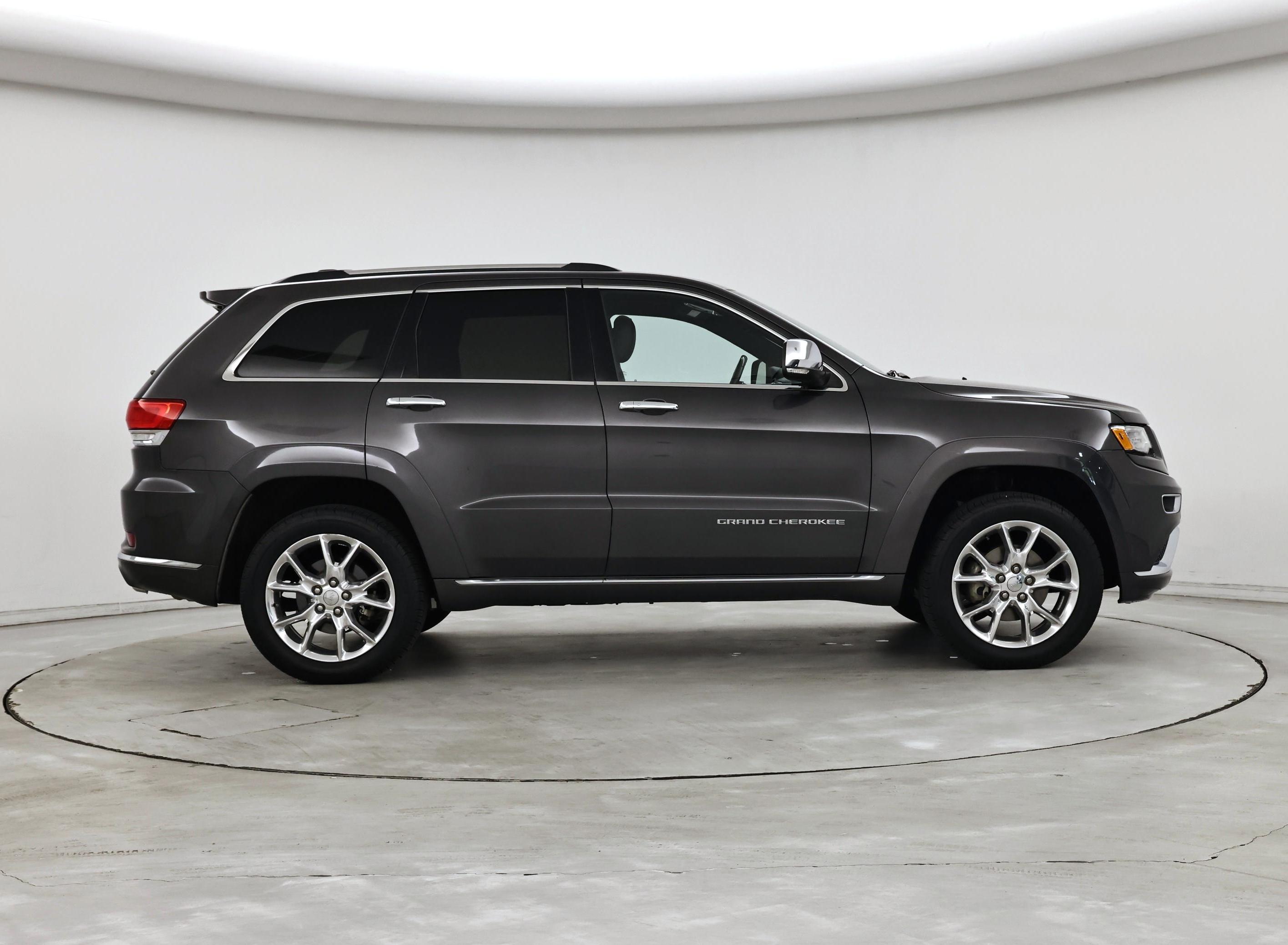Thumbnail: 2015 Jeep Grand Cherokee - 7