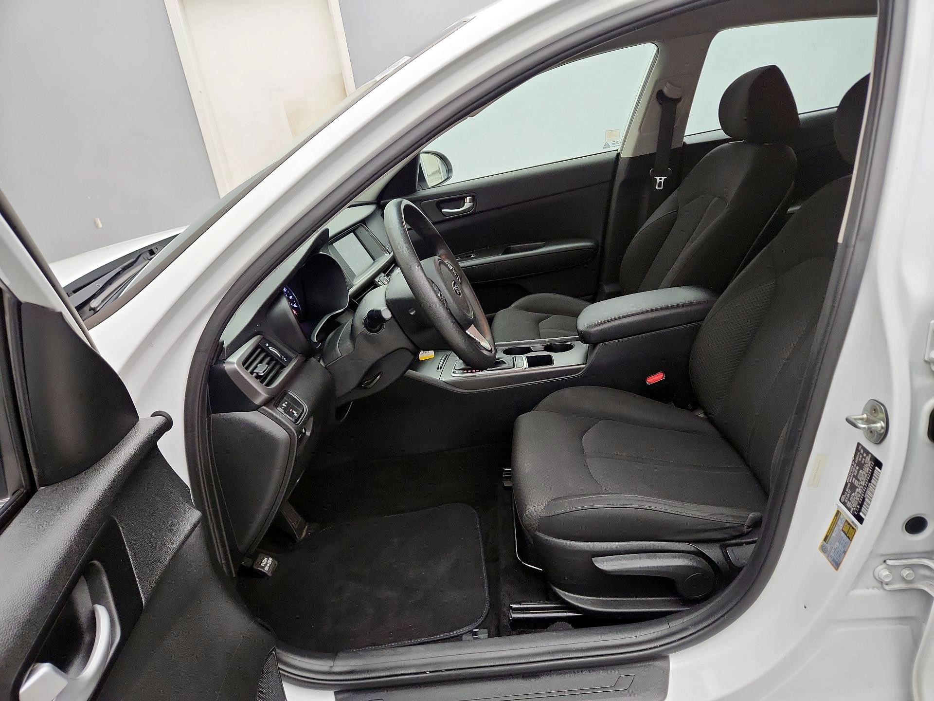 Thumbnail: 2018 Kia Optima - 11