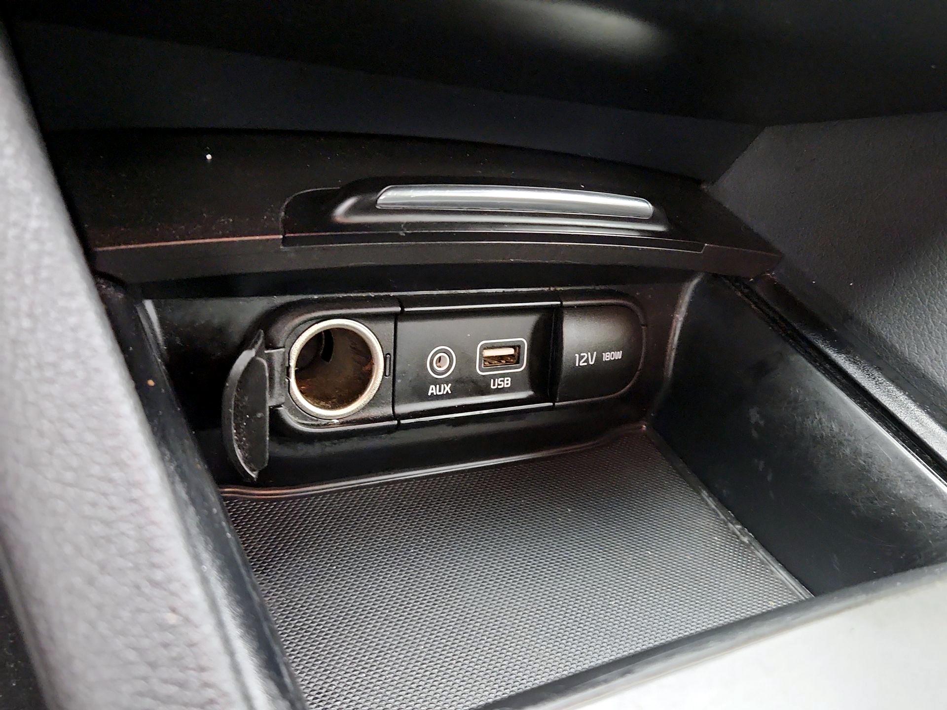 Thumbnail: 2018 Kia Optima - 19