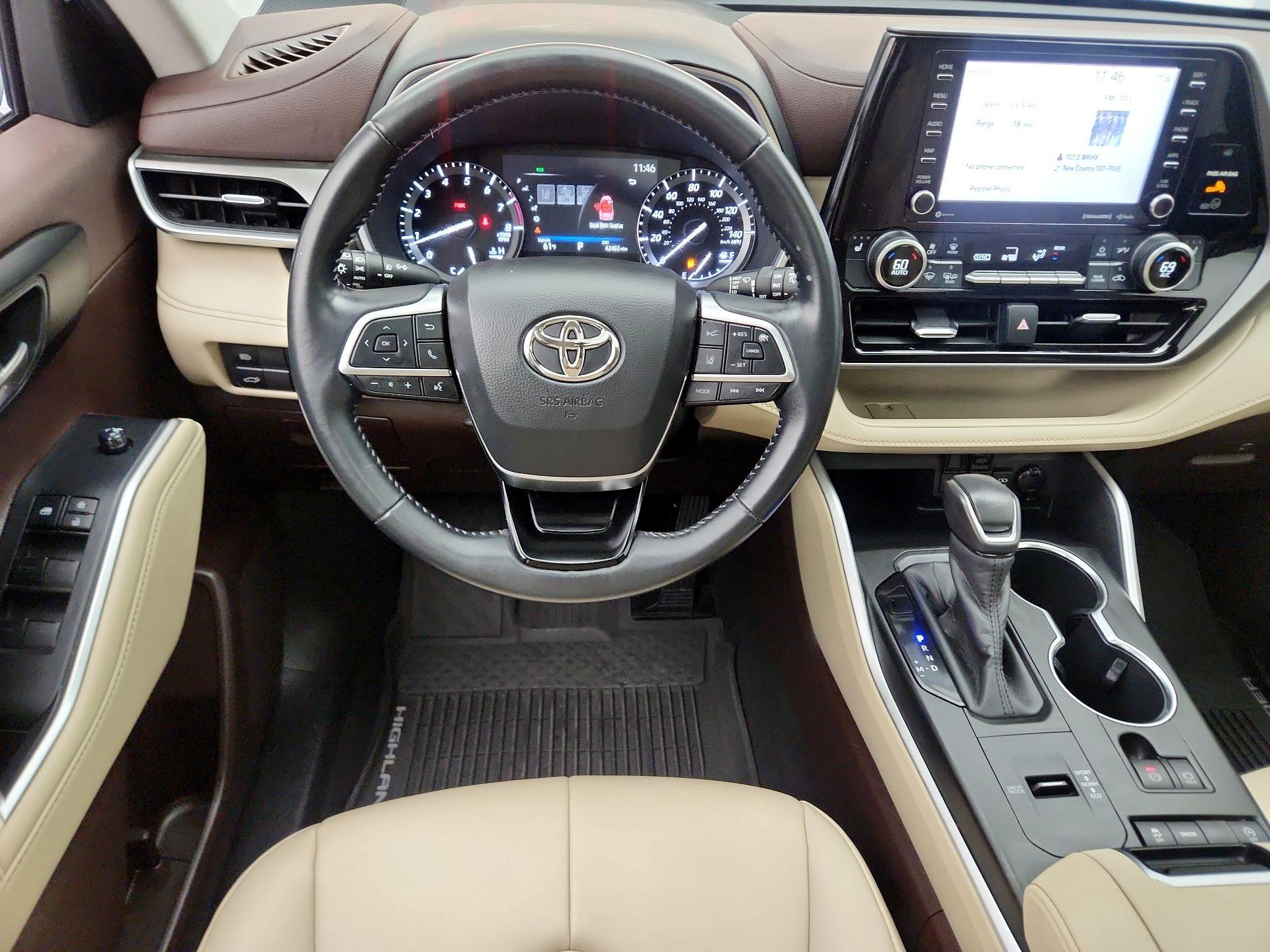 Thumbnail: 2020 Toyota Highlander - 10