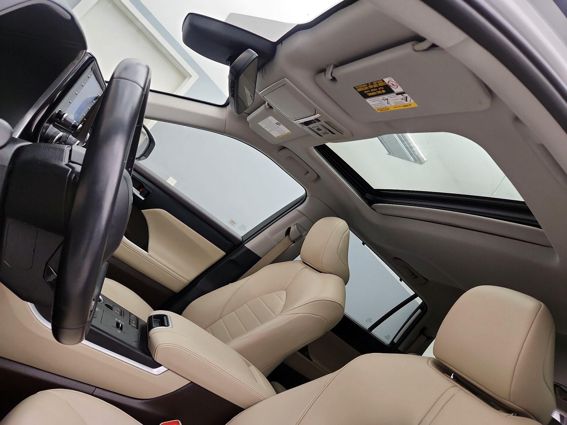 Thumbnail: 2020 Toyota Highlander - 20