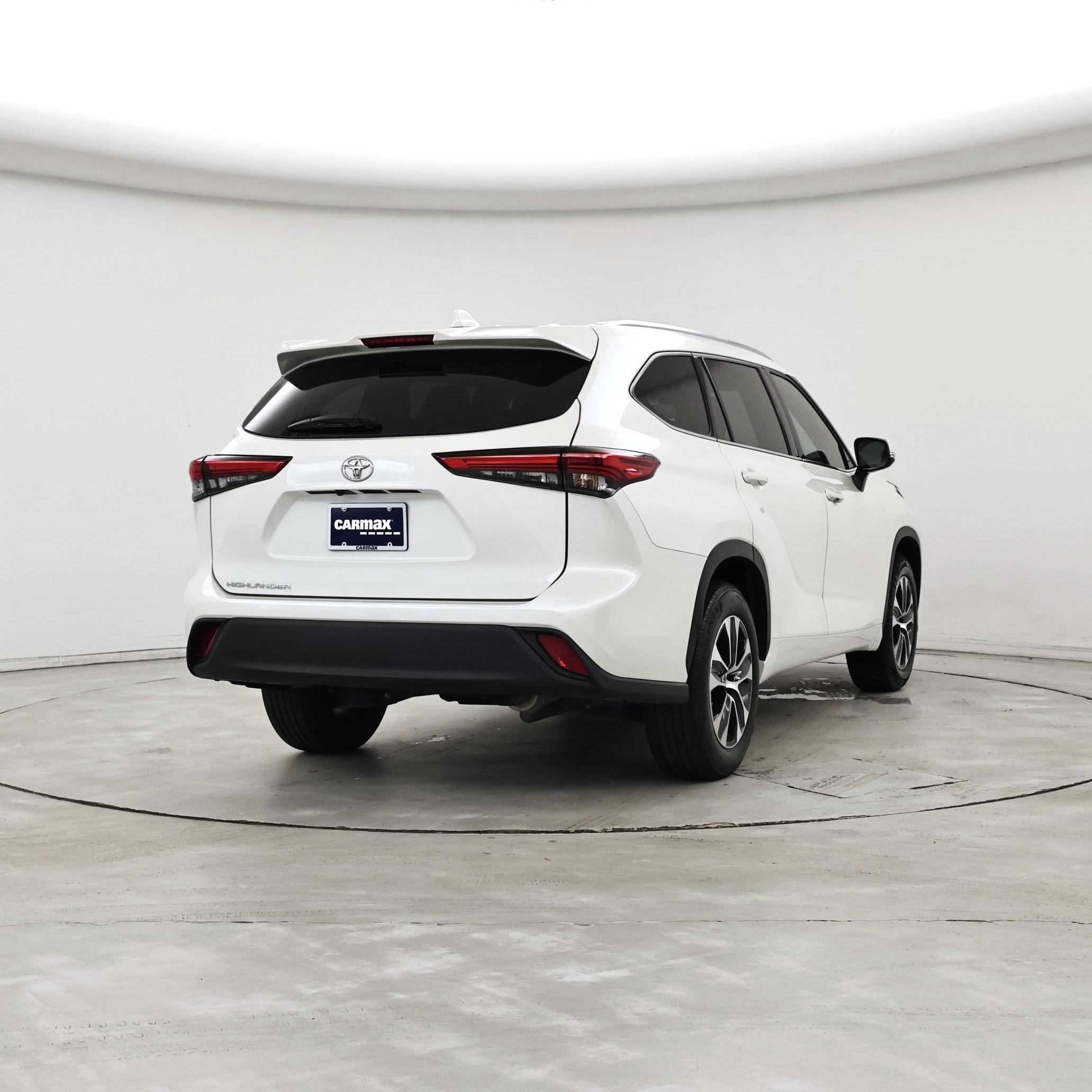 Thumbnail: 2020 Toyota Highlander - 8