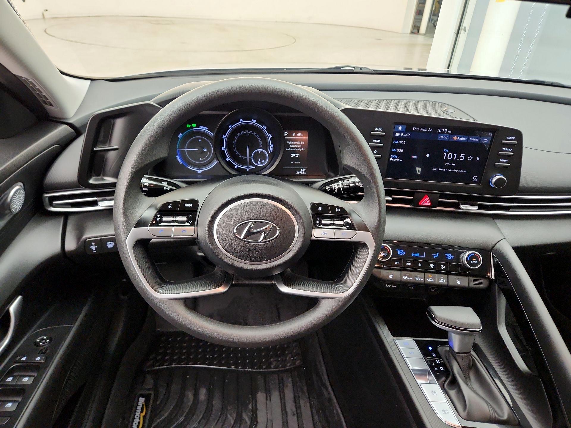 Thumbnail: 2023 Hyundai Elantra - 10