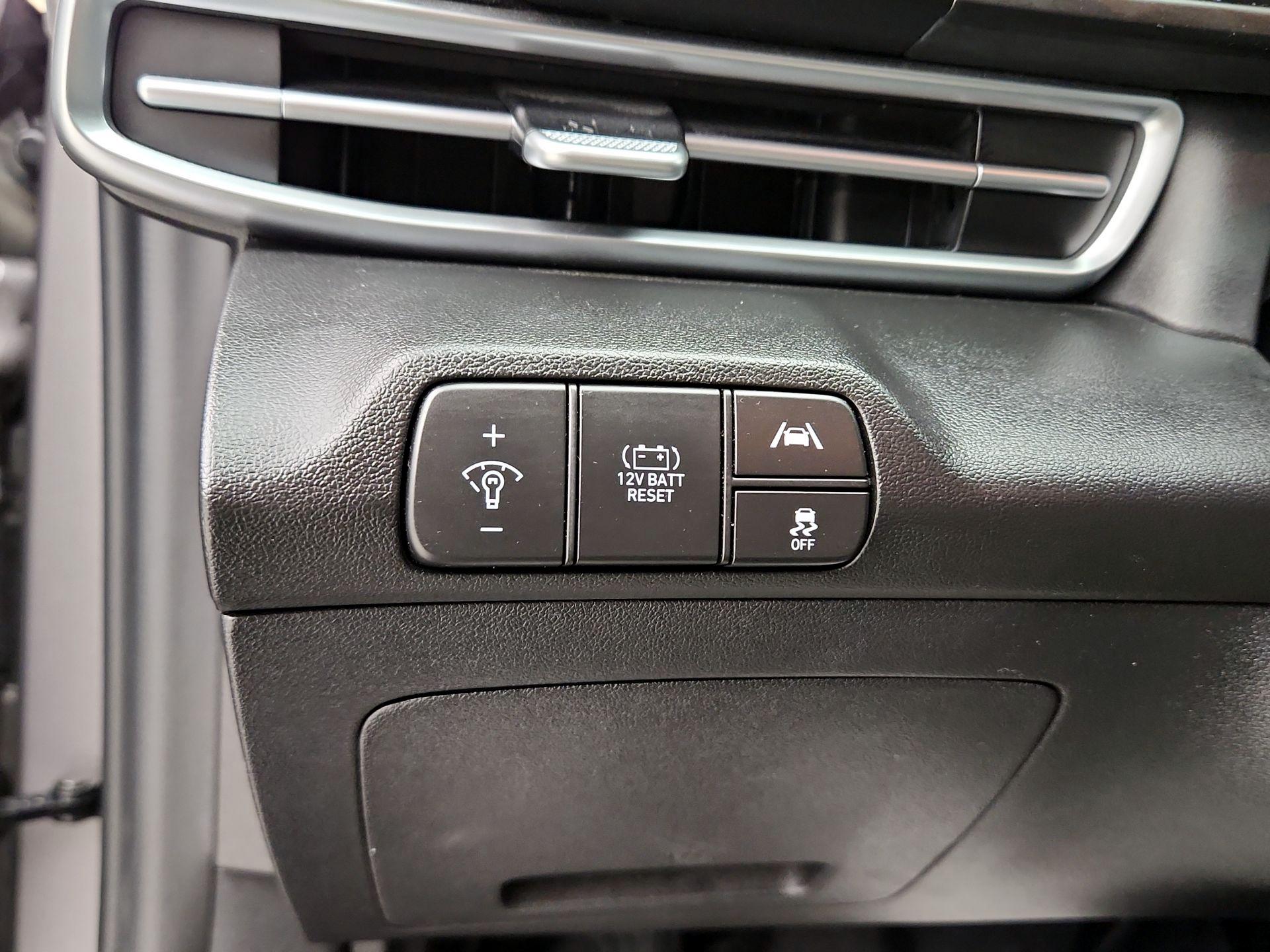 Thumbnail: 2023 Hyundai Elantra - 13