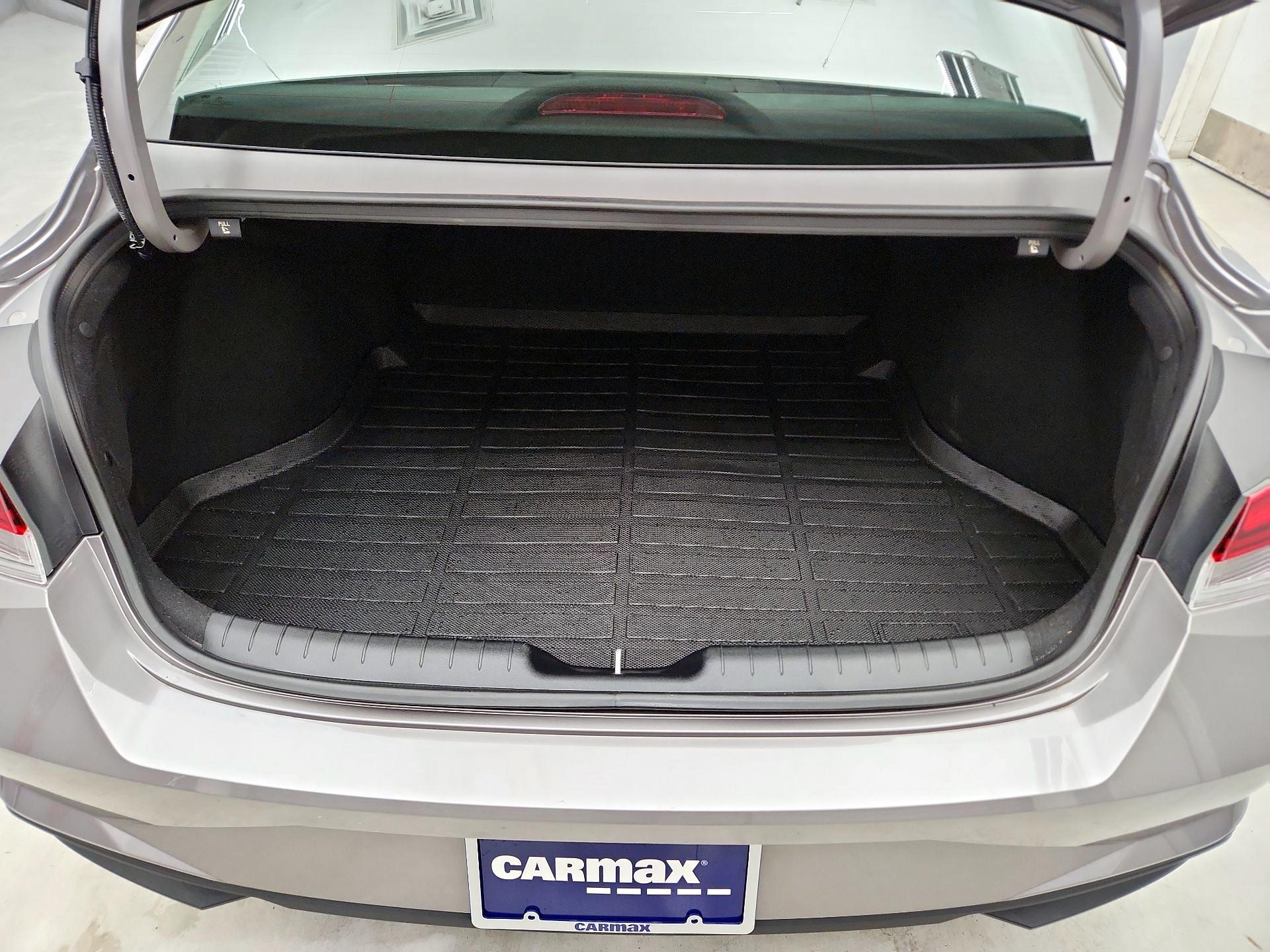 Thumbnail: 2023 Hyundai Elantra - 20