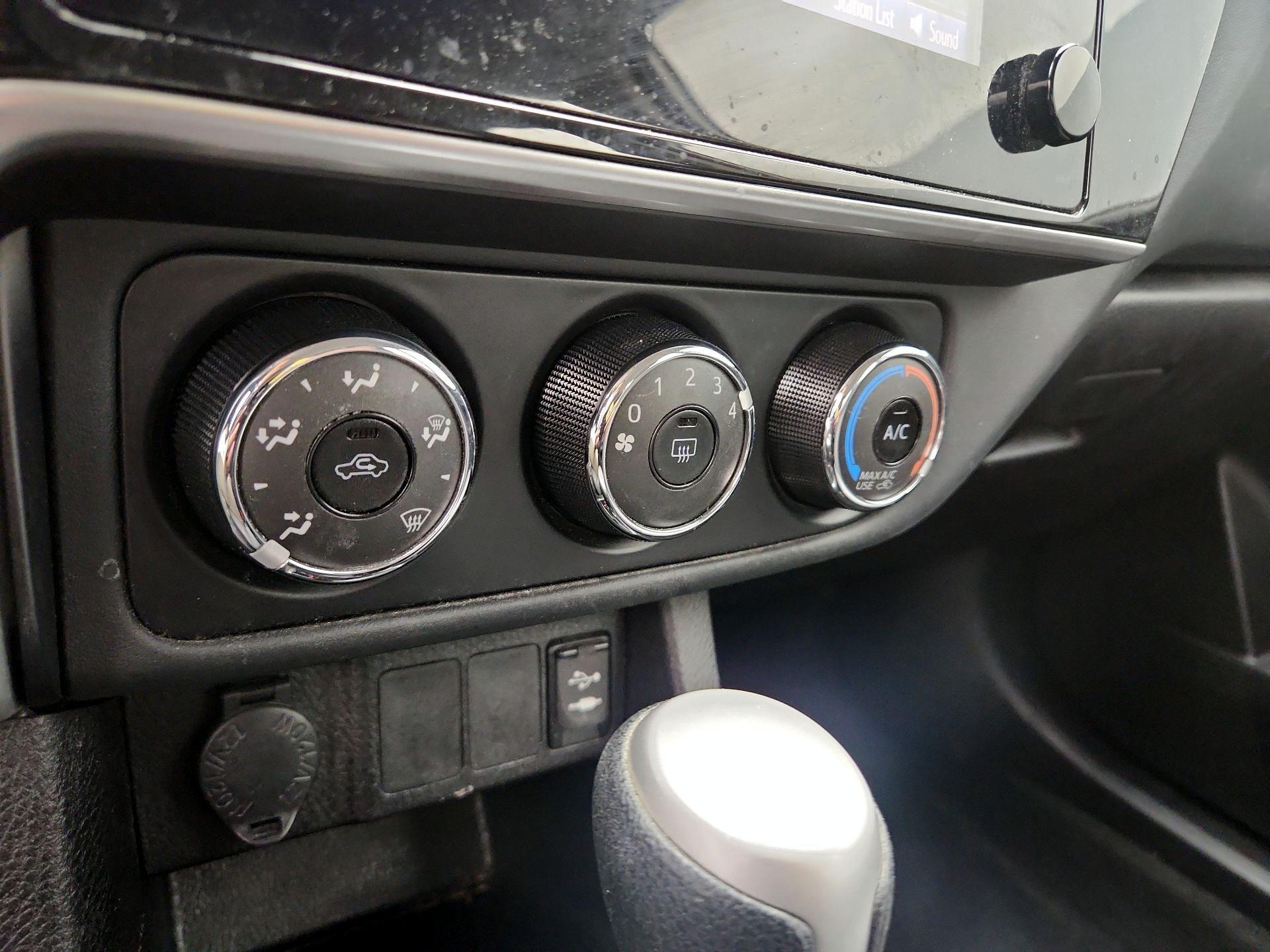 Thumbnail: 2019 Toyota Corolla - 16