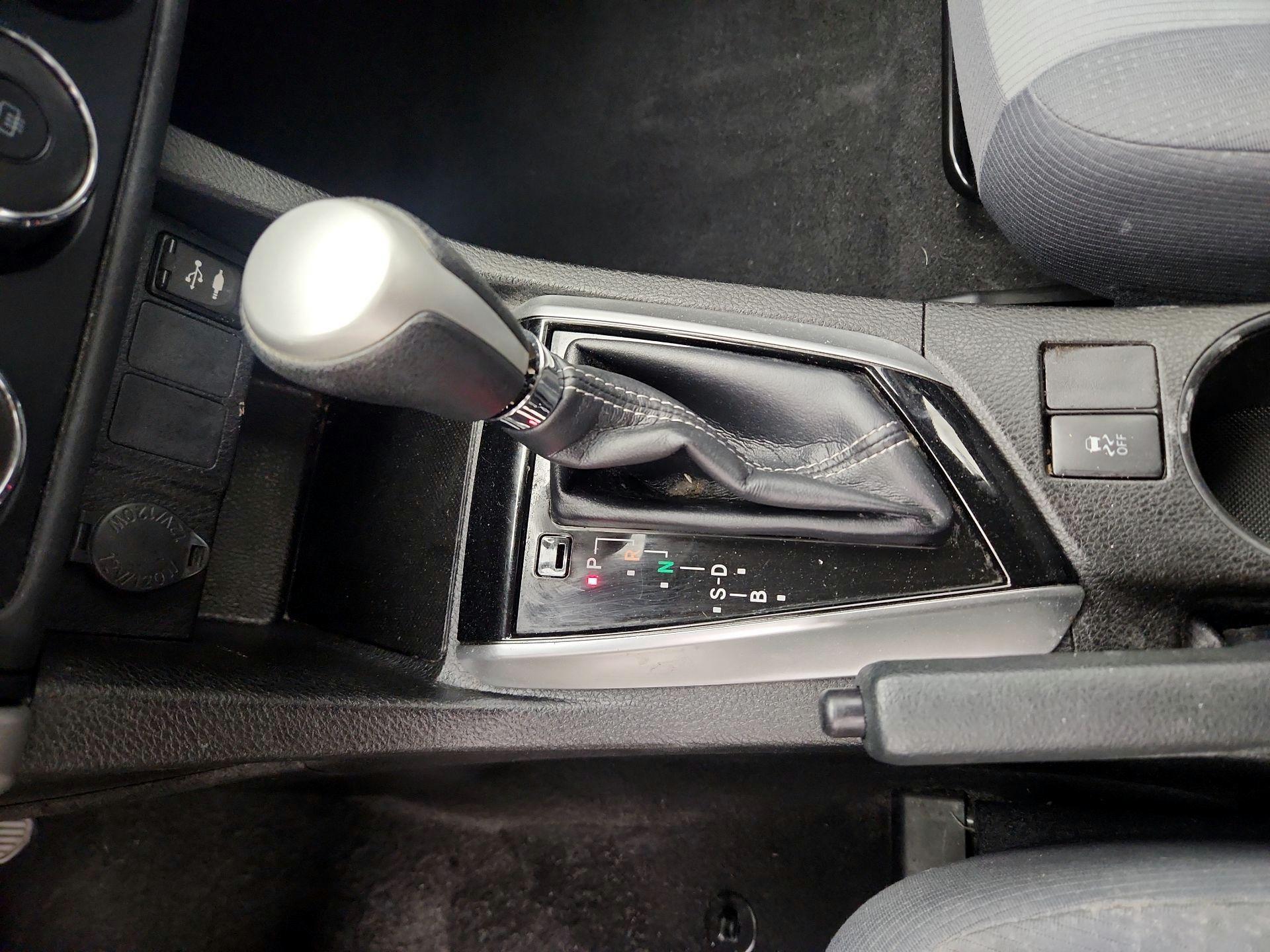 Thumbnail: 2019 Toyota Corolla - 17