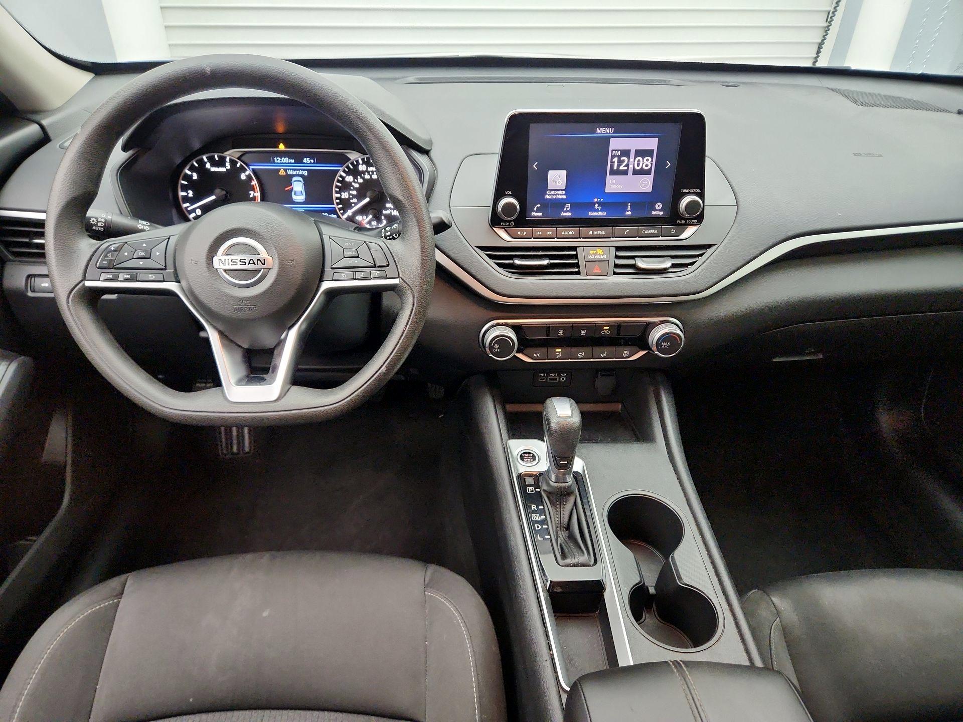 Thumbnail: 2020 Nissan Altima - 9