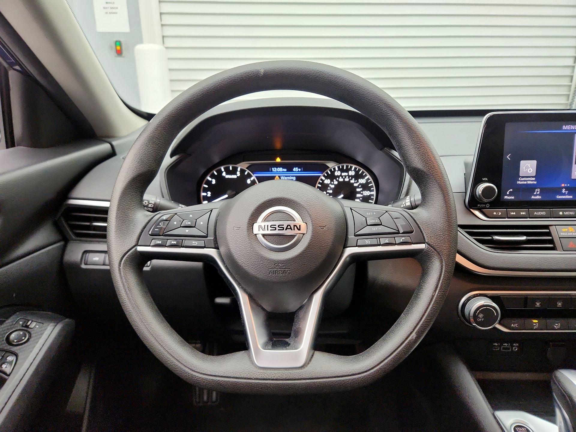 Thumbnail: 2020 Nissan Altima - 10