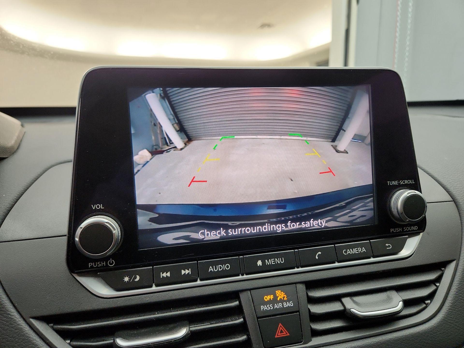 Thumbnail: 2020 Nissan Altima - 14