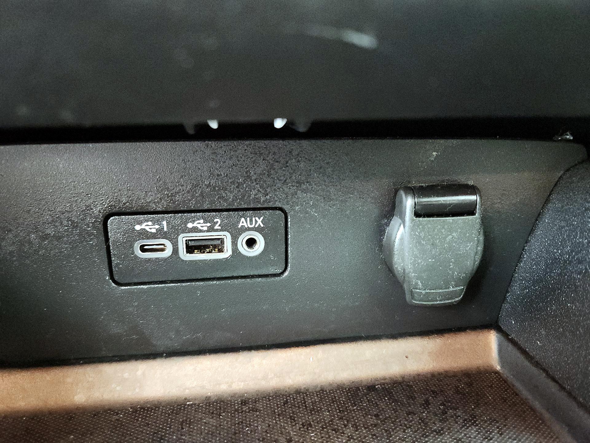 Thumbnail: 2020 Nissan Altima - 18