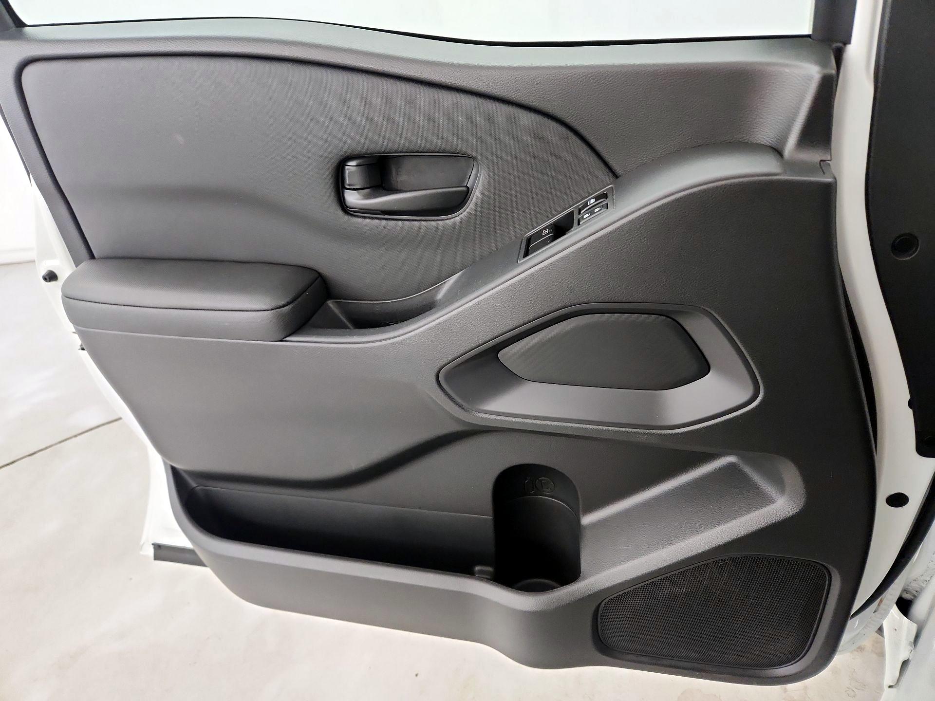 Thumbnail: 2024 Nissan Frontier - 12