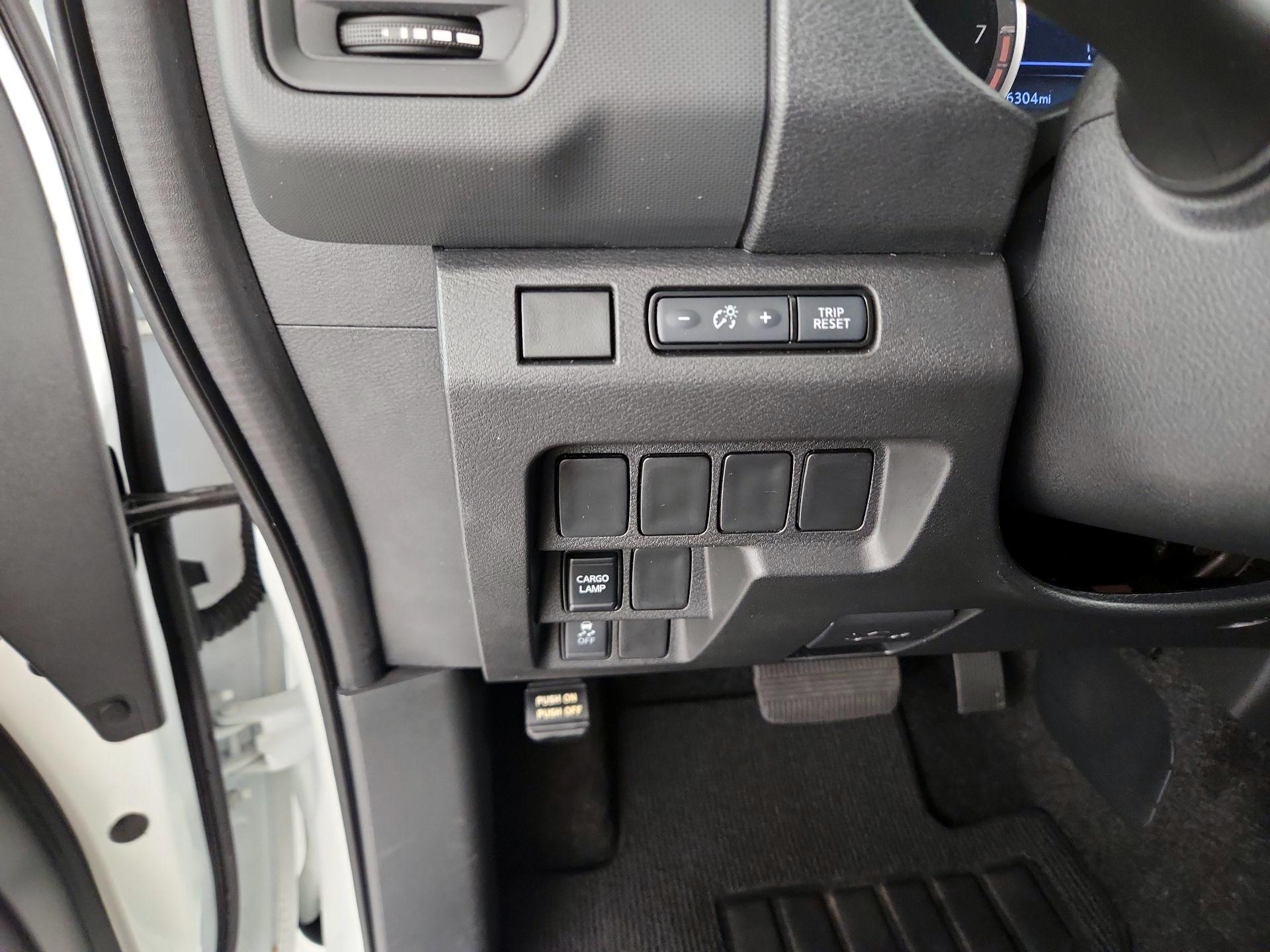 Thumbnail: 2024 Nissan Frontier - 13