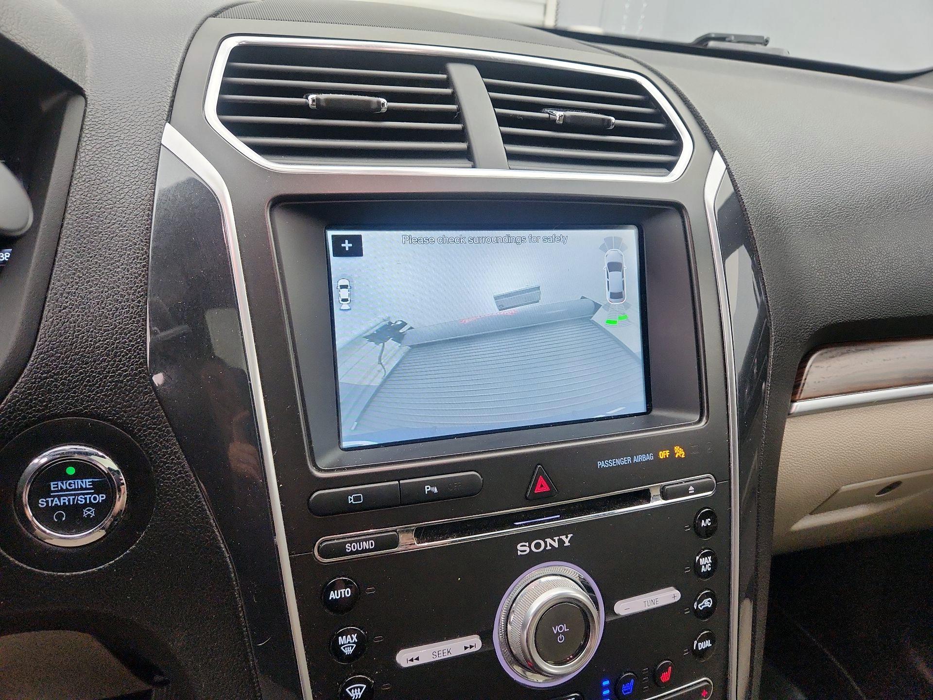 Thumbnail: 2018 Ford Explorer - 15