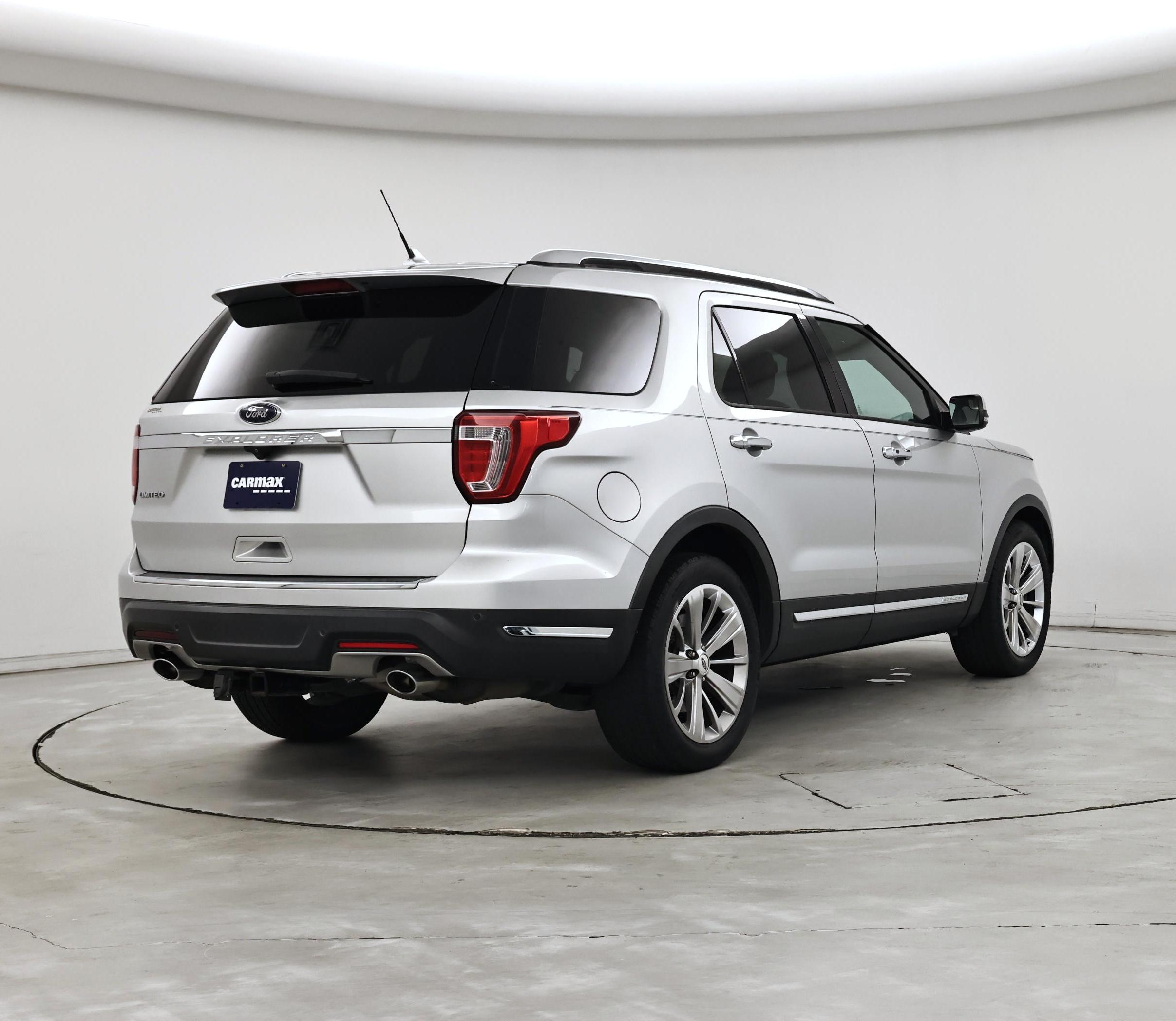 Thumbnail: 2018 Ford Explorer - 8