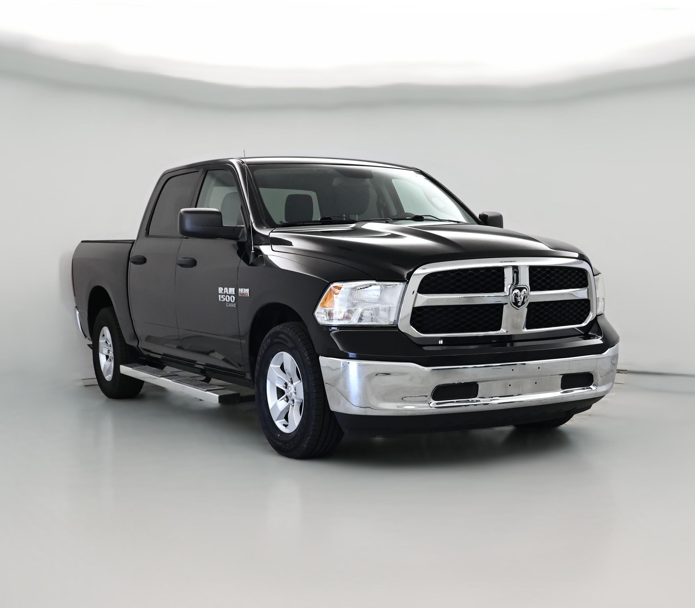 Thumbnail: 2020 RAM 1500 Classic - 1