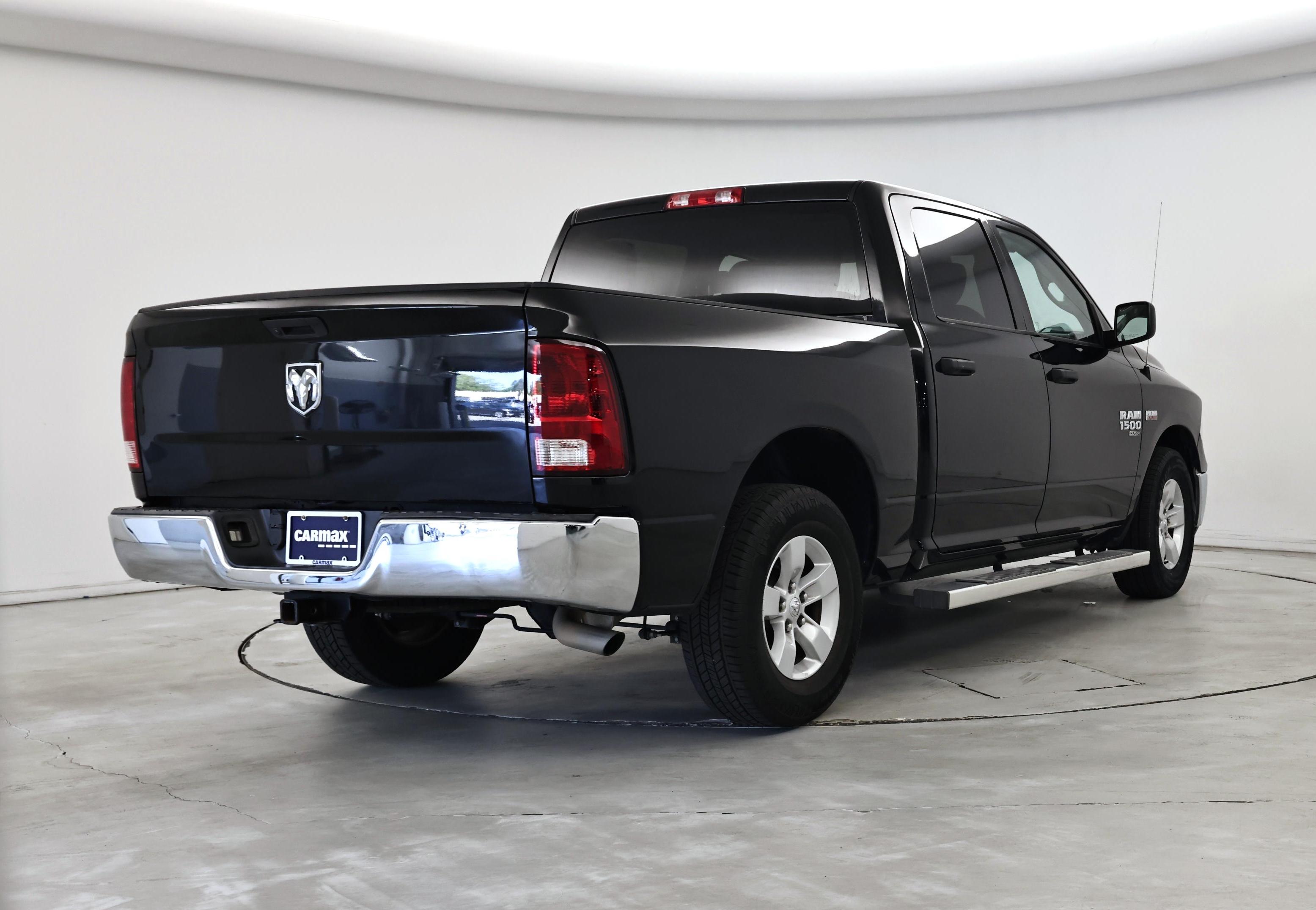 Thumbnail: 2020 RAM 1500 Classic - 8