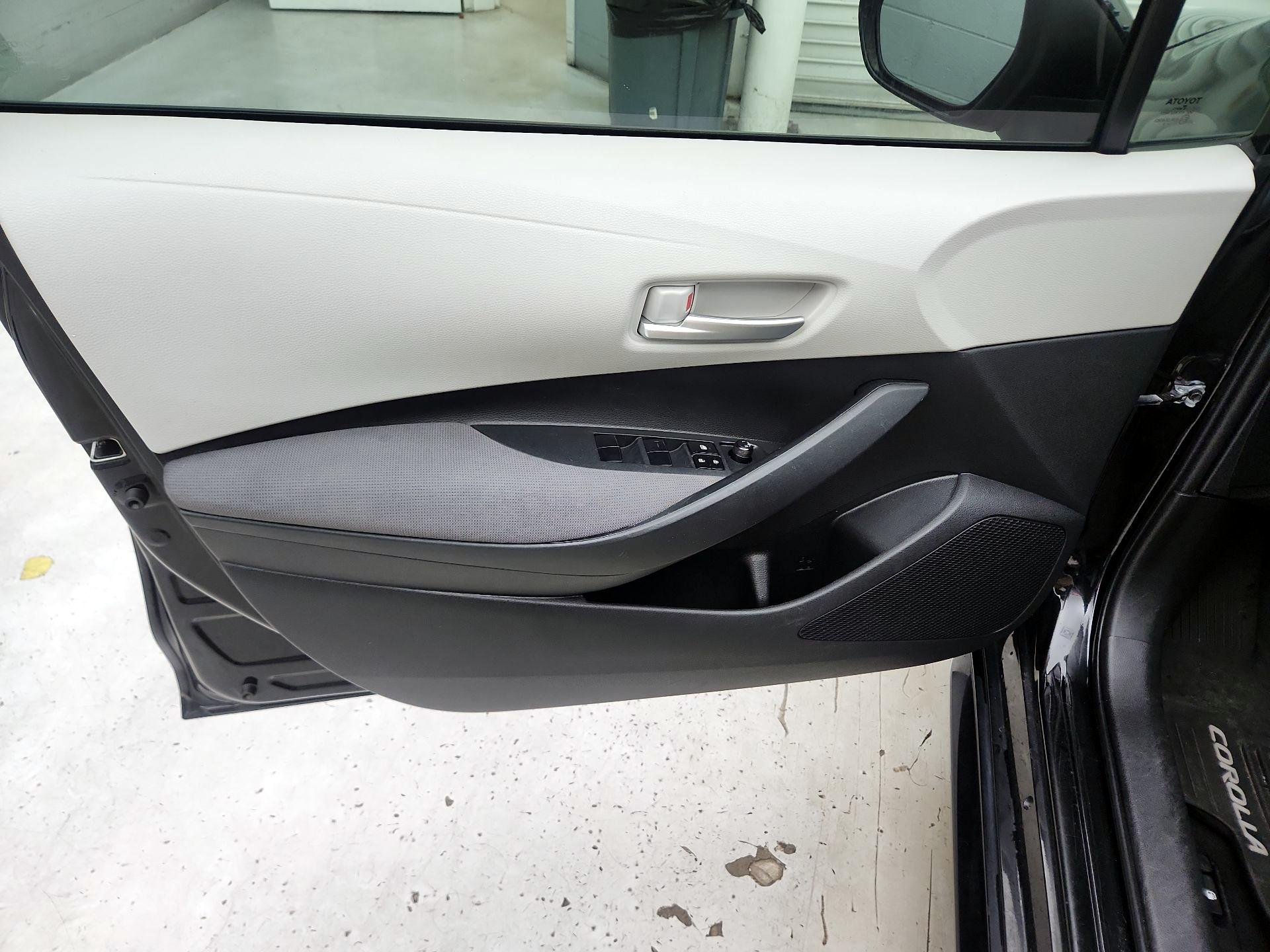 Thumbnail: 2020 Toyota Corolla - 12