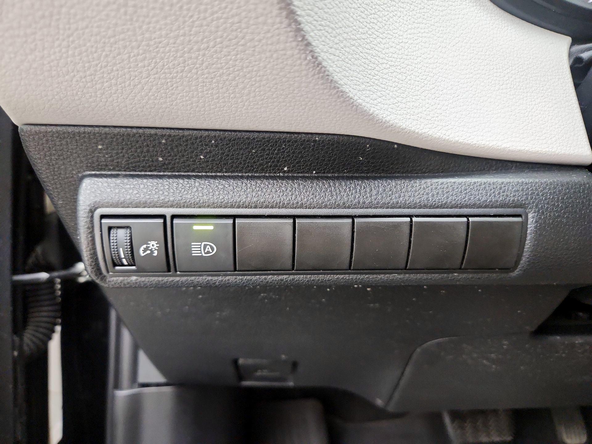 Thumbnail: 2020 Toyota Corolla - 13