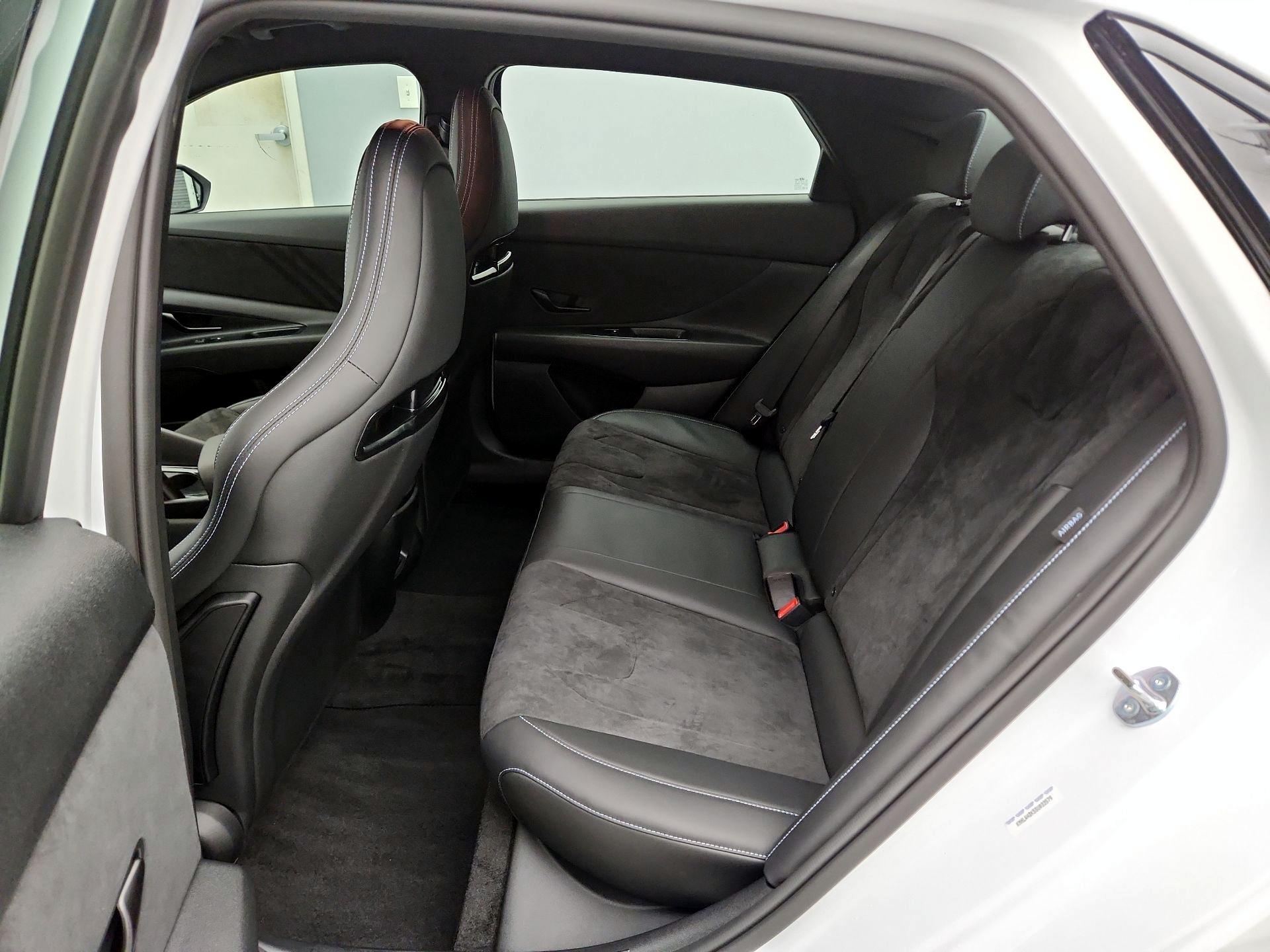 Thumbnail: 2025 Hyundai Elantra - 20