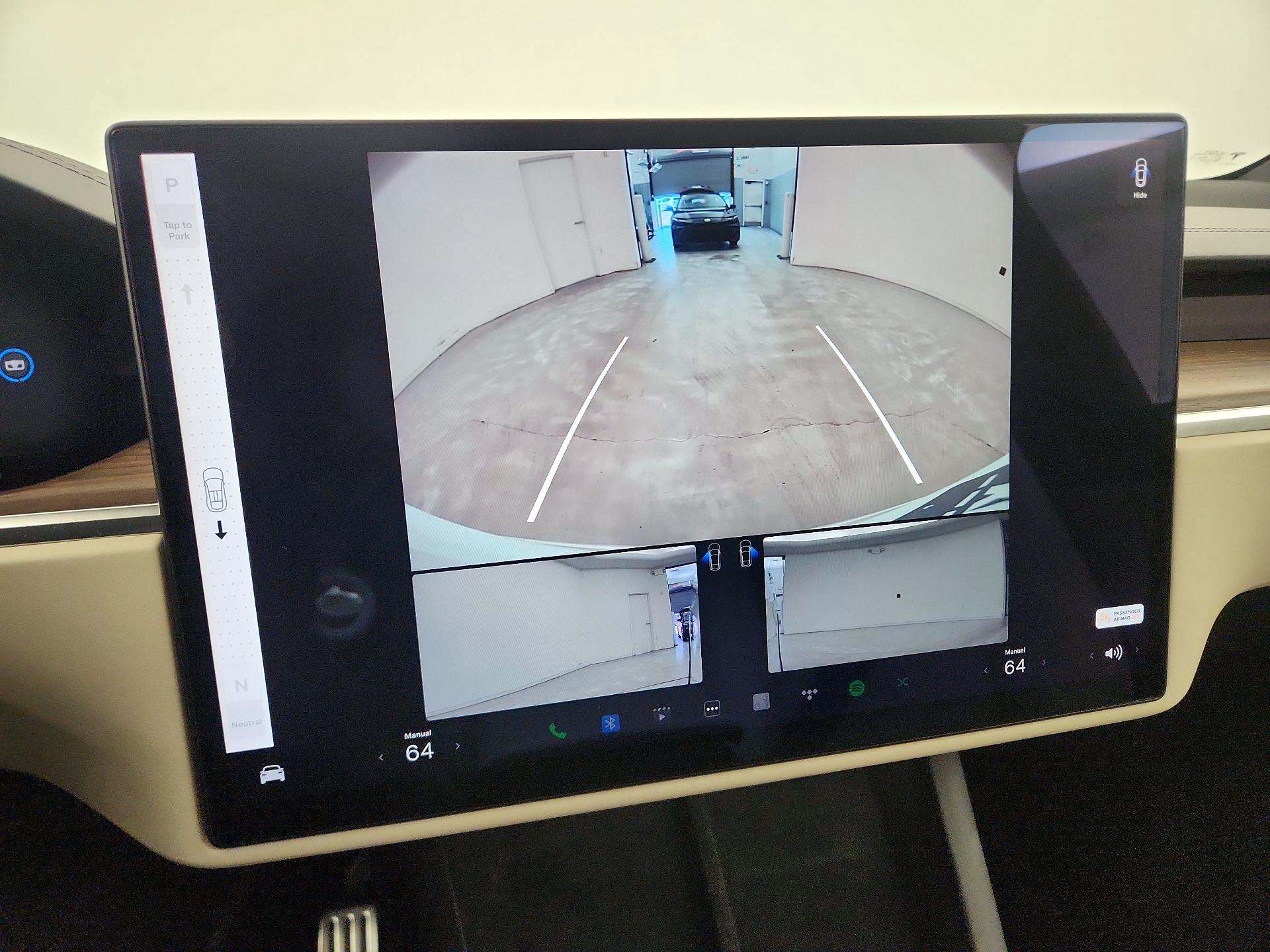 Thumbnail: 2022 Tesla Model X - 14