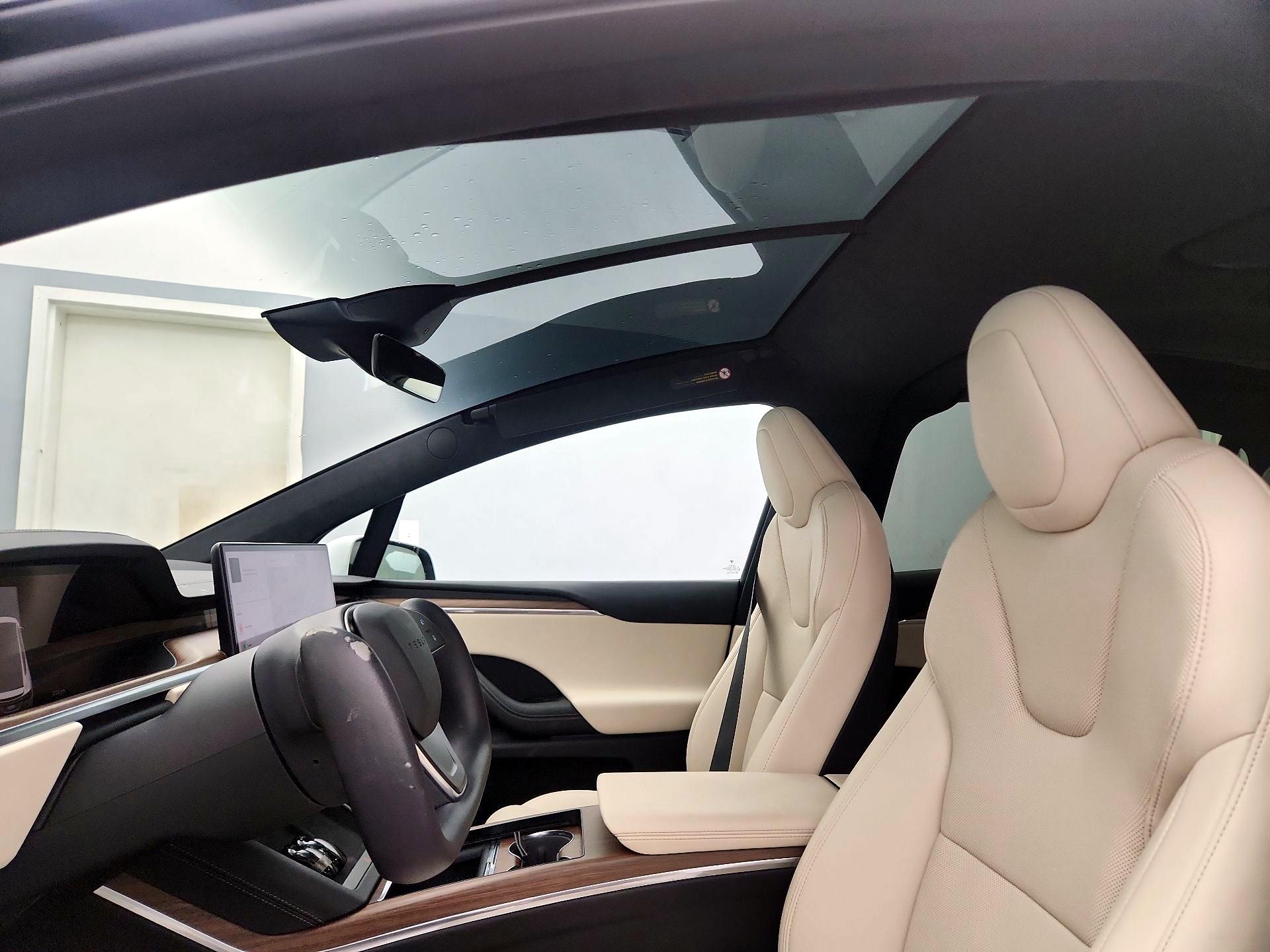 Thumbnail: 2022 Tesla Model X - 18