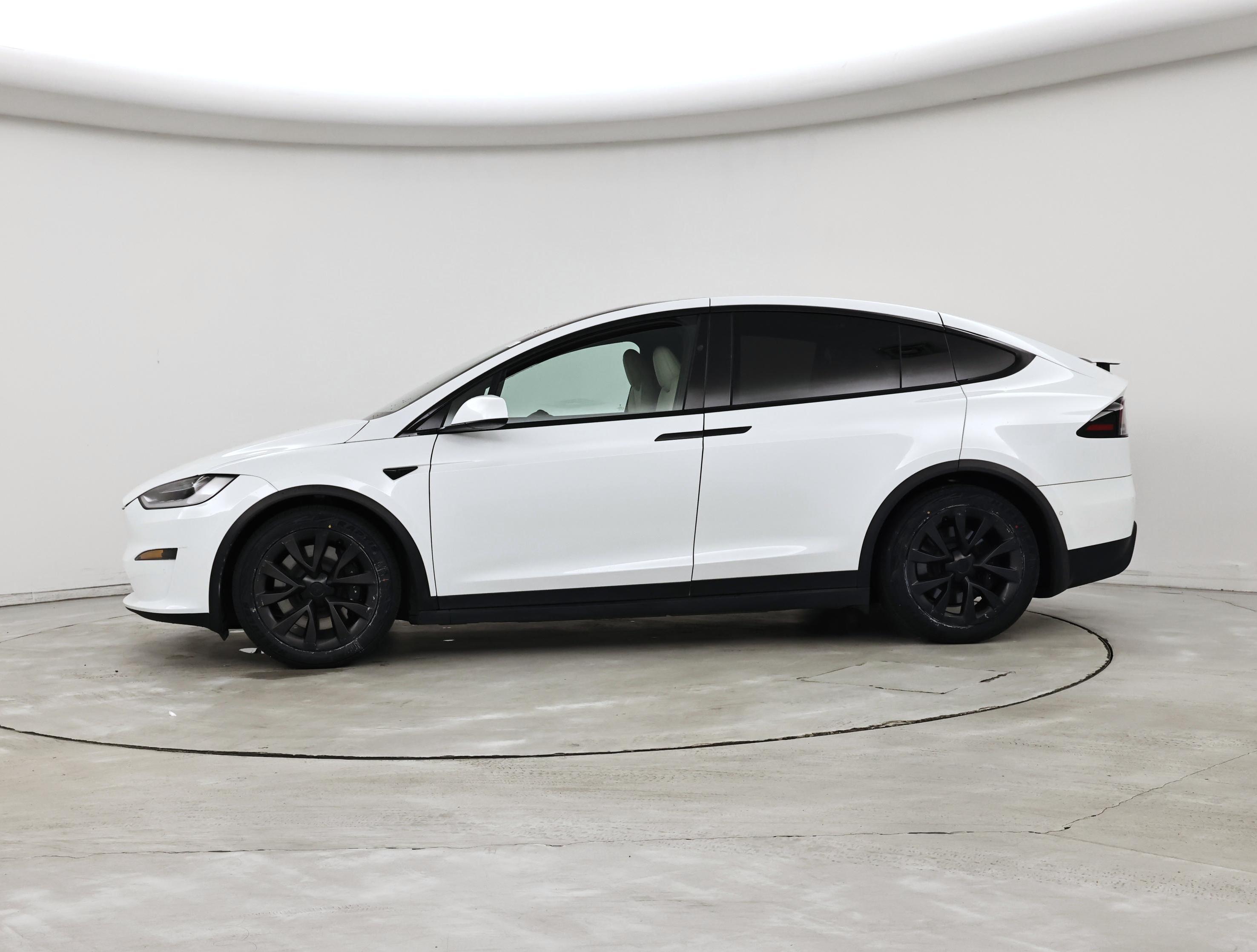 Thumbnail: 2022 Tesla Model X - 3