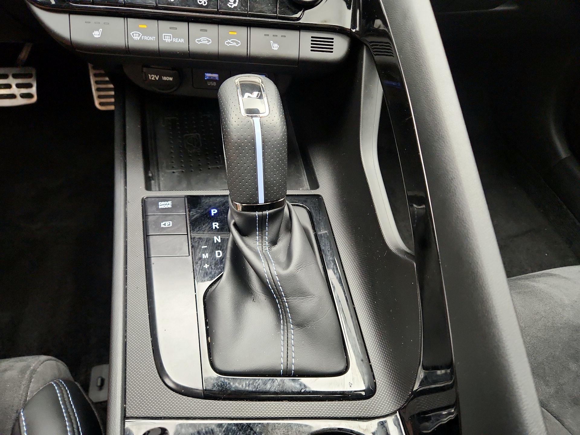 Thumbnail: 2022 Hyundai Elantra - 18